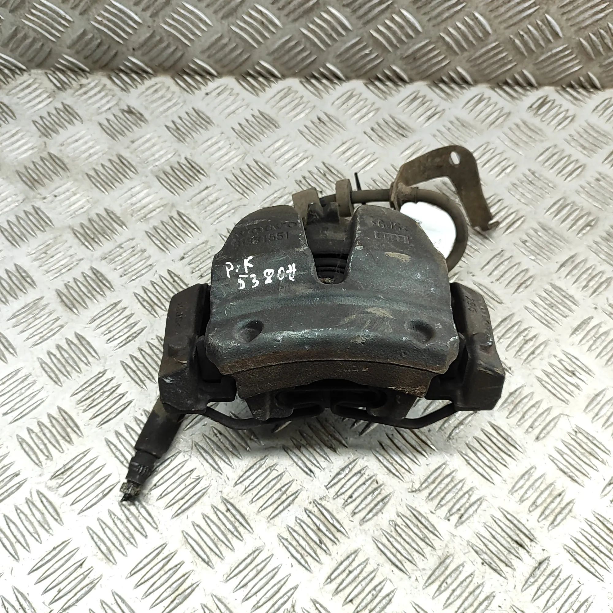 Volvo V60 Brake caliper — front left