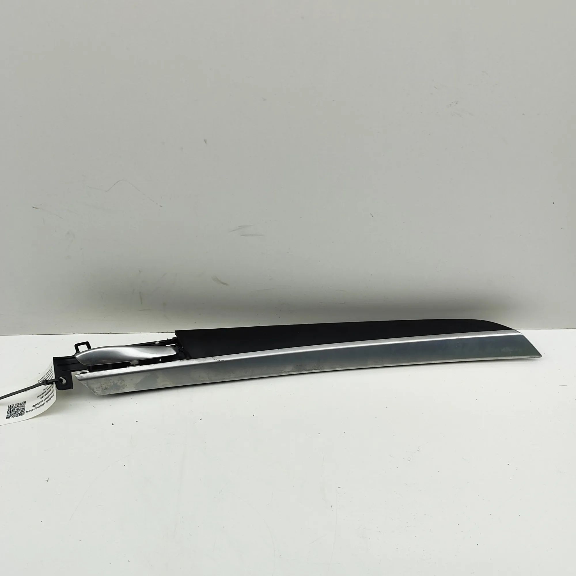 BMW X6 (E71 / E72) Door panel trim — front right Door panel trim — front right — BMW X6 (E71, E7...