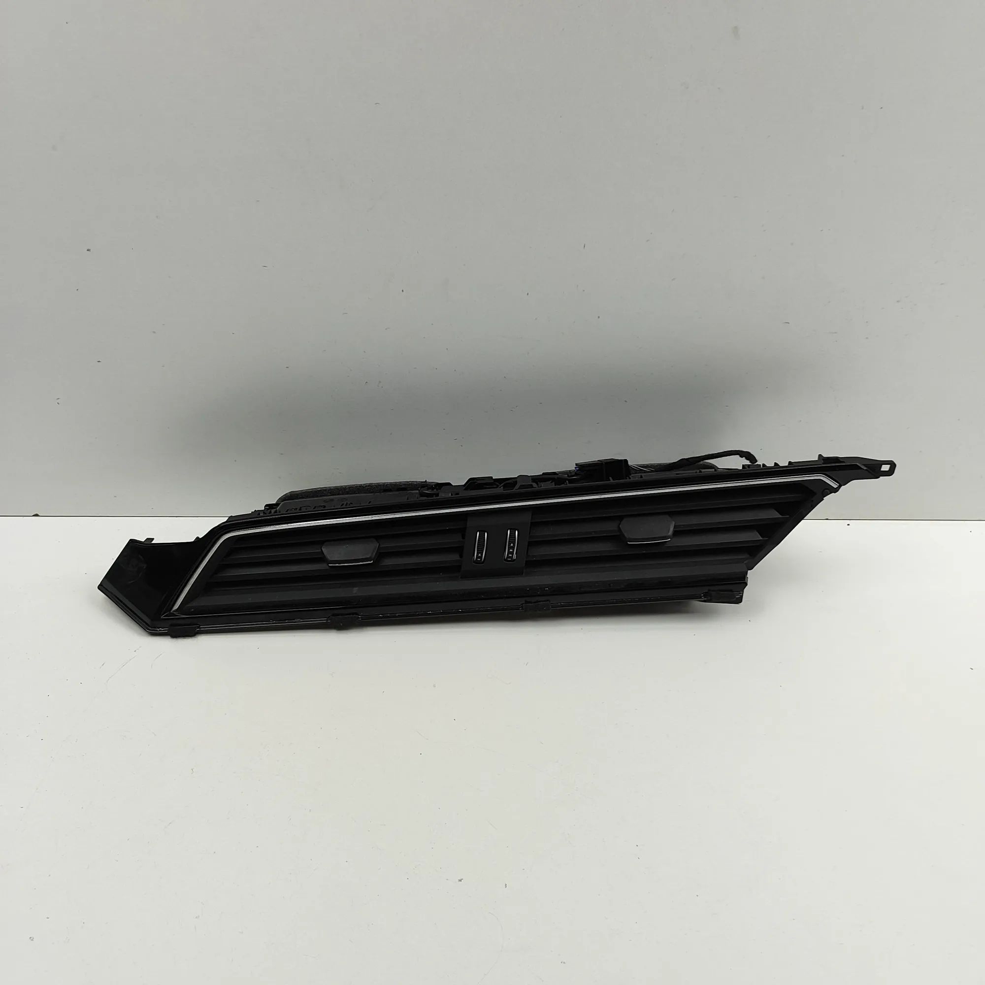 Audi Q8 Dashboard Air Vents Dashboard Air Vents — AUDI Q8 (E-TRON Sportback...