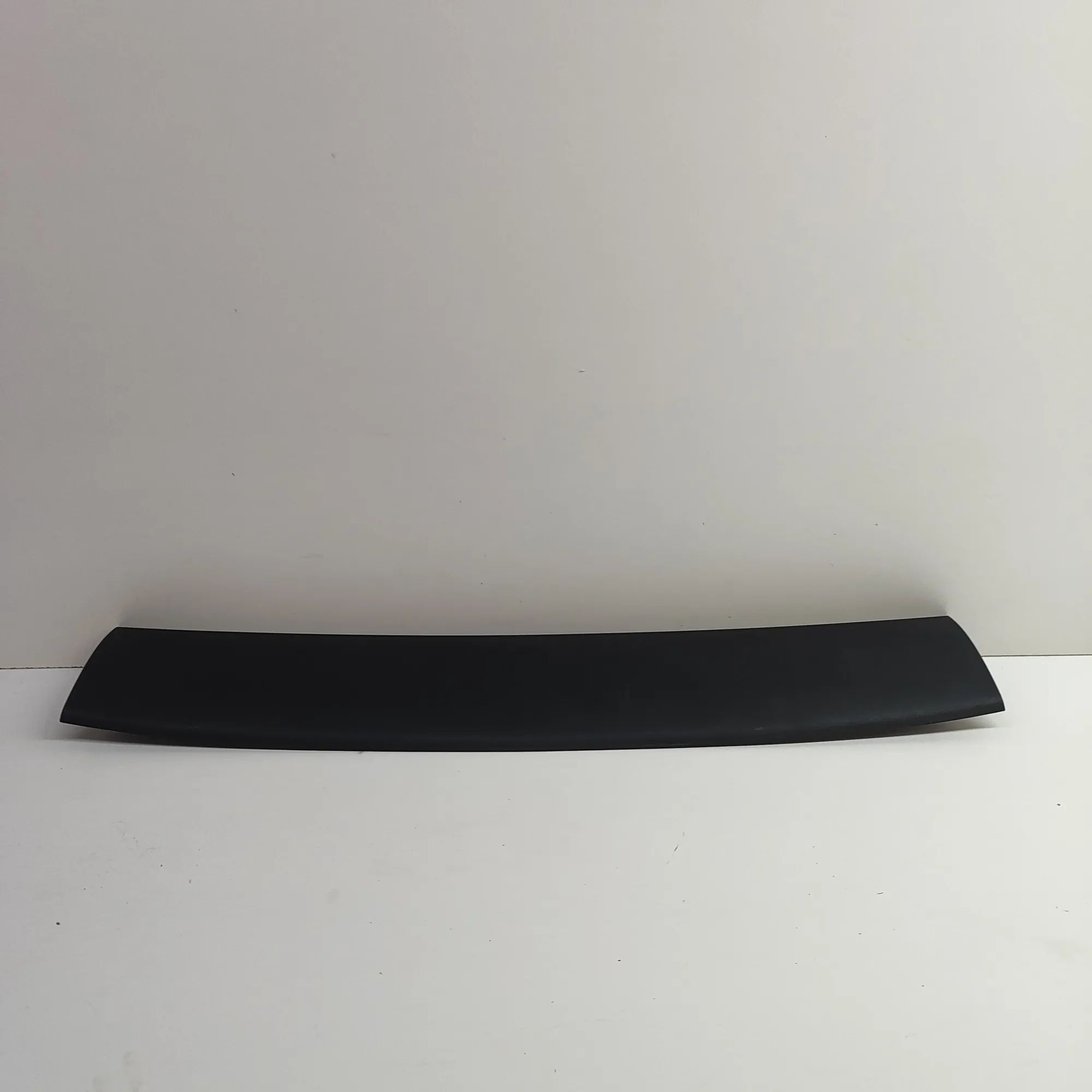Porsche Cayenne Tailgate Bootlid Trim Tailgate Bootlid Trim — PORSCHE CAYENNE (9Y0/9Y...