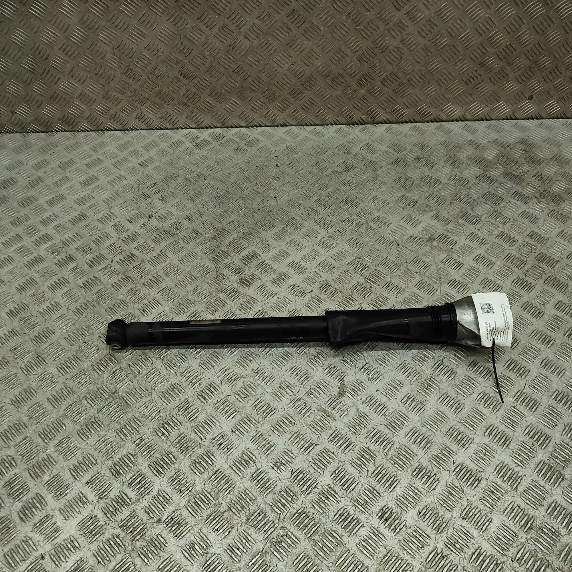 Mercedes-Benz CLA (C118) Shock absorber — rear right Shock absorber — rear right — MERCEDES BENZ CLA...