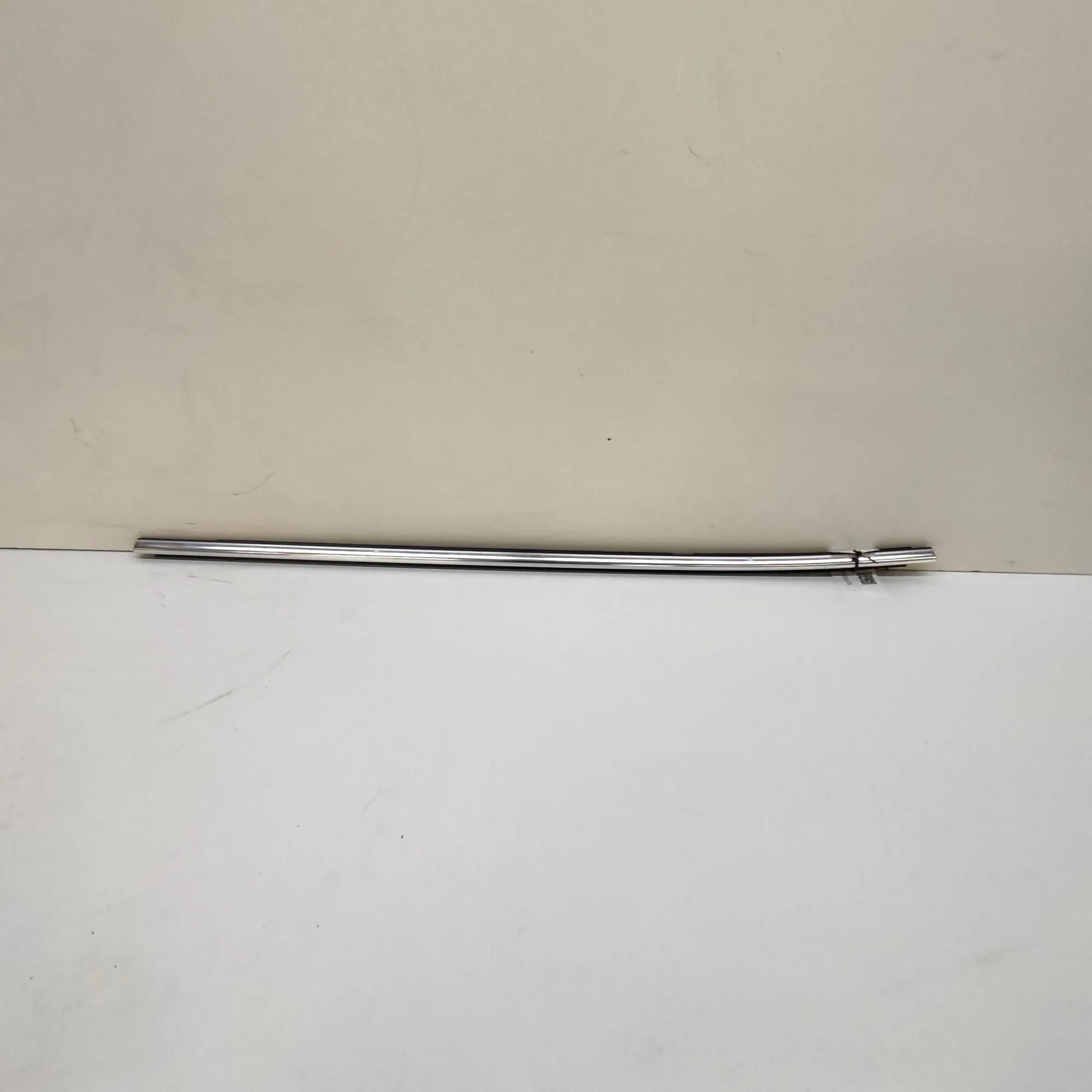 Skoda Enyaq Door window strip — rear right Door window strip — rear right — SKODA ENYAQ (i...