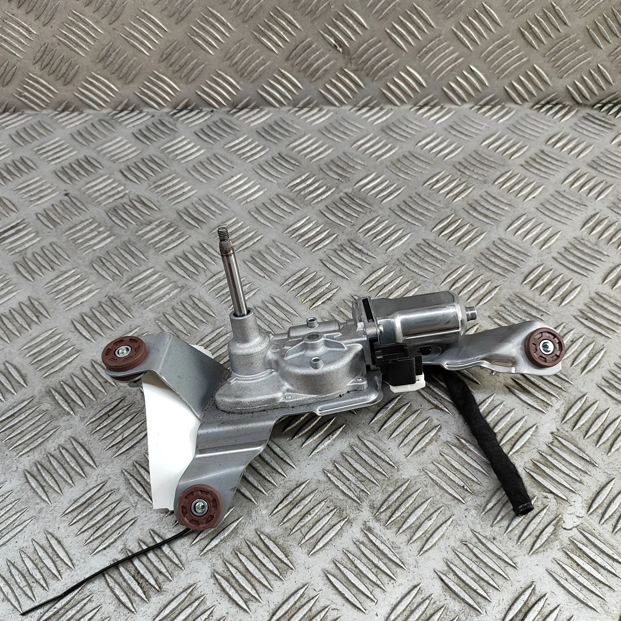 Mazda CX-5 (KF) Takalasin pyyhkimen moottori Tailgate wiper motor — MAZDA CX-5 (KF) (2016-.....
