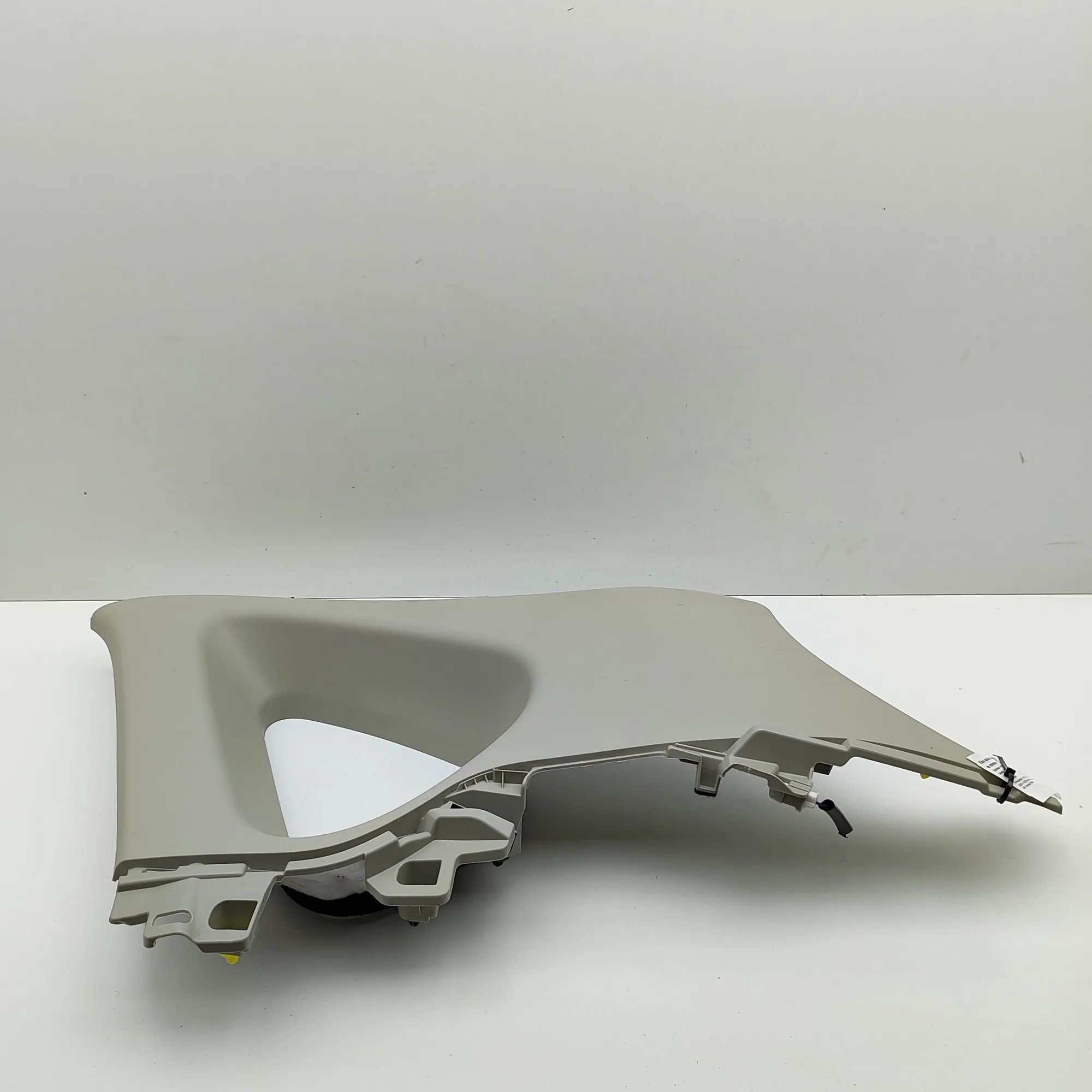 Mazda CX-5 (KF) Right Side Pillar Trim Right Side Pillar Trim — MAZDA CX-5 (KF) (2016-...