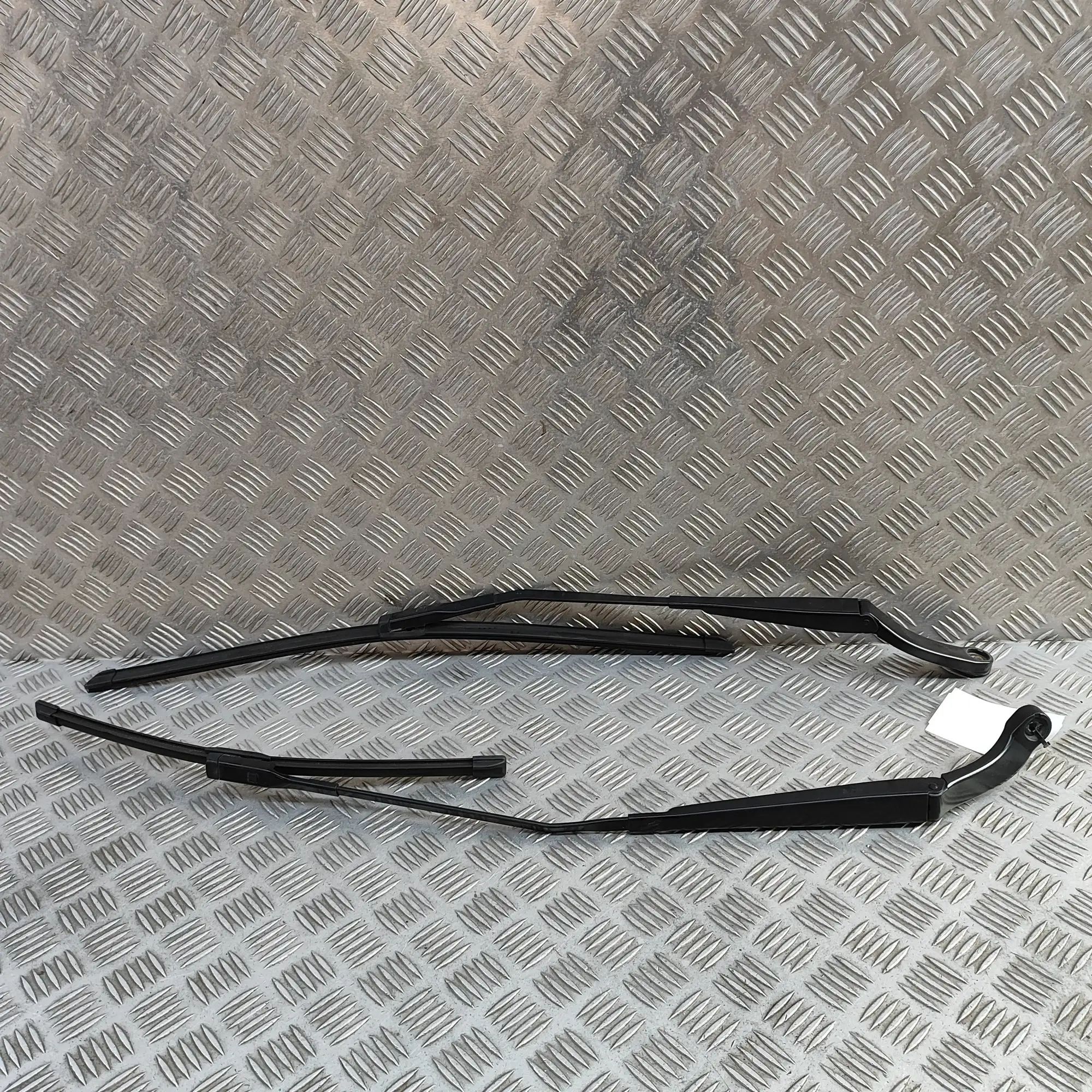 Audi A3 (8V) Front Wiper Arms Front Wiper Arms — AUDI A3 (Sportback 8VA, 8VF)...