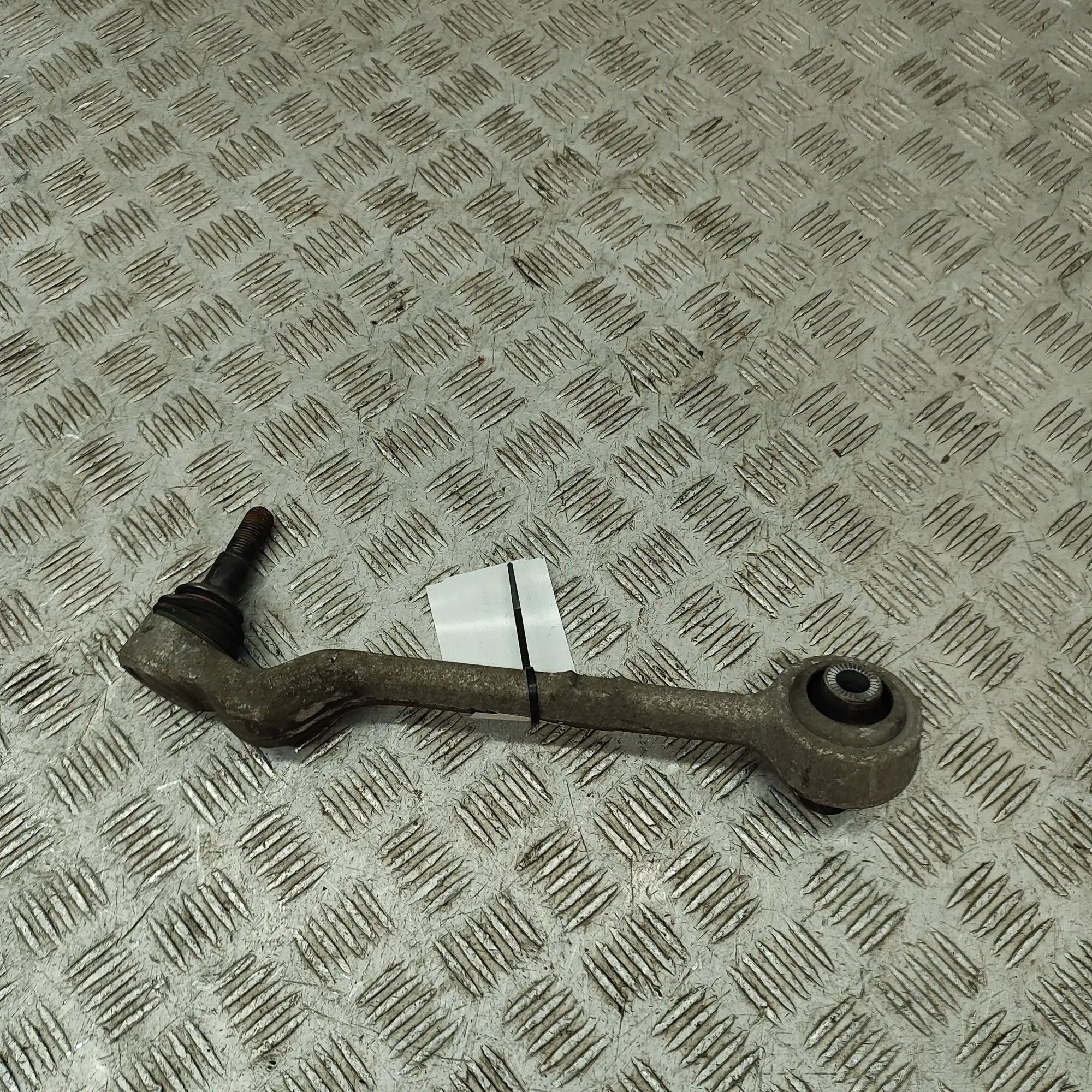 BMW Z4 (E89) Front Left Curved Control Arm Front Left Curved Control Arm — BMW Z4 (Roadste...