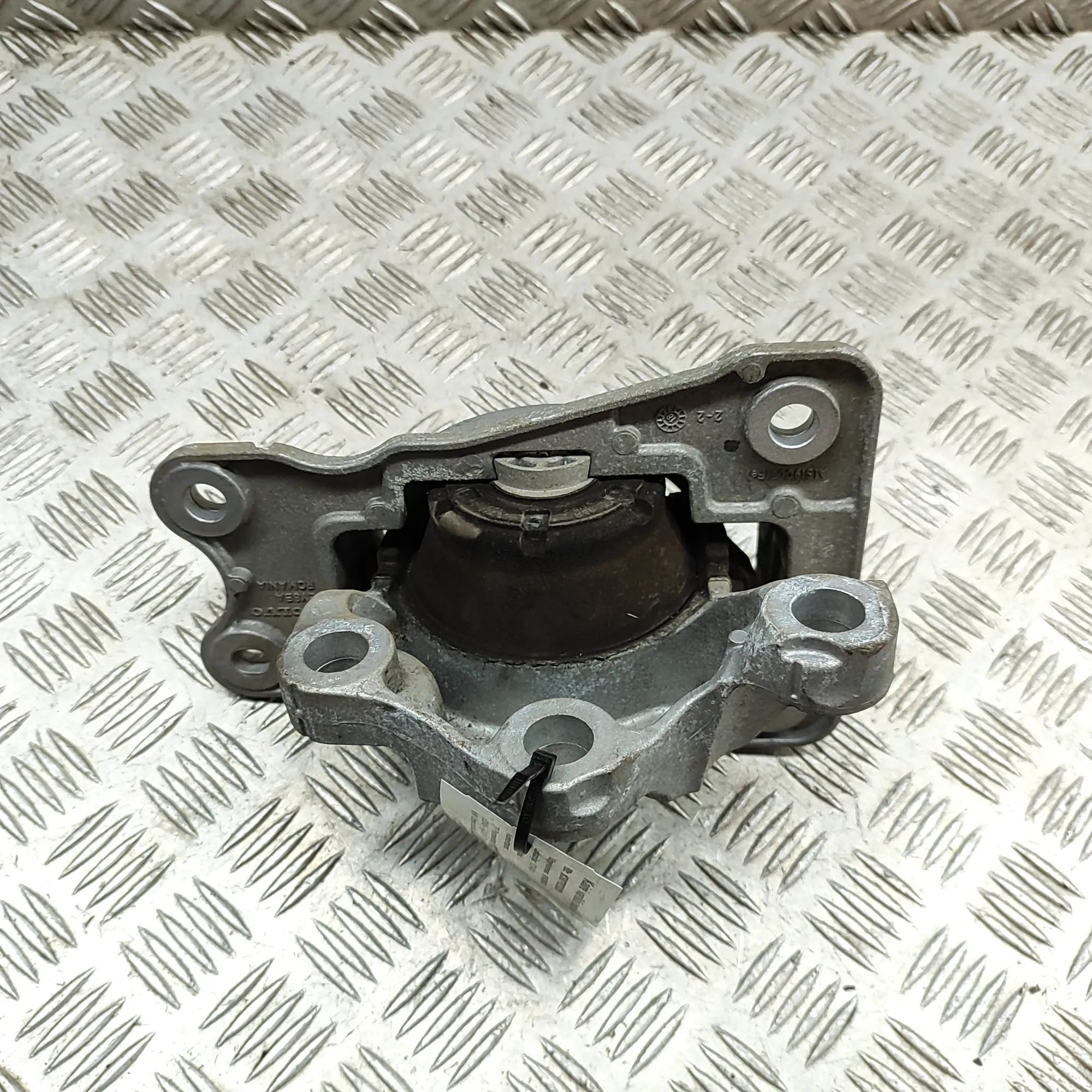 Volvo V60 Left Side Engine Mount Left Side Engine Mount — VOLVO V60 (II 225, 227...