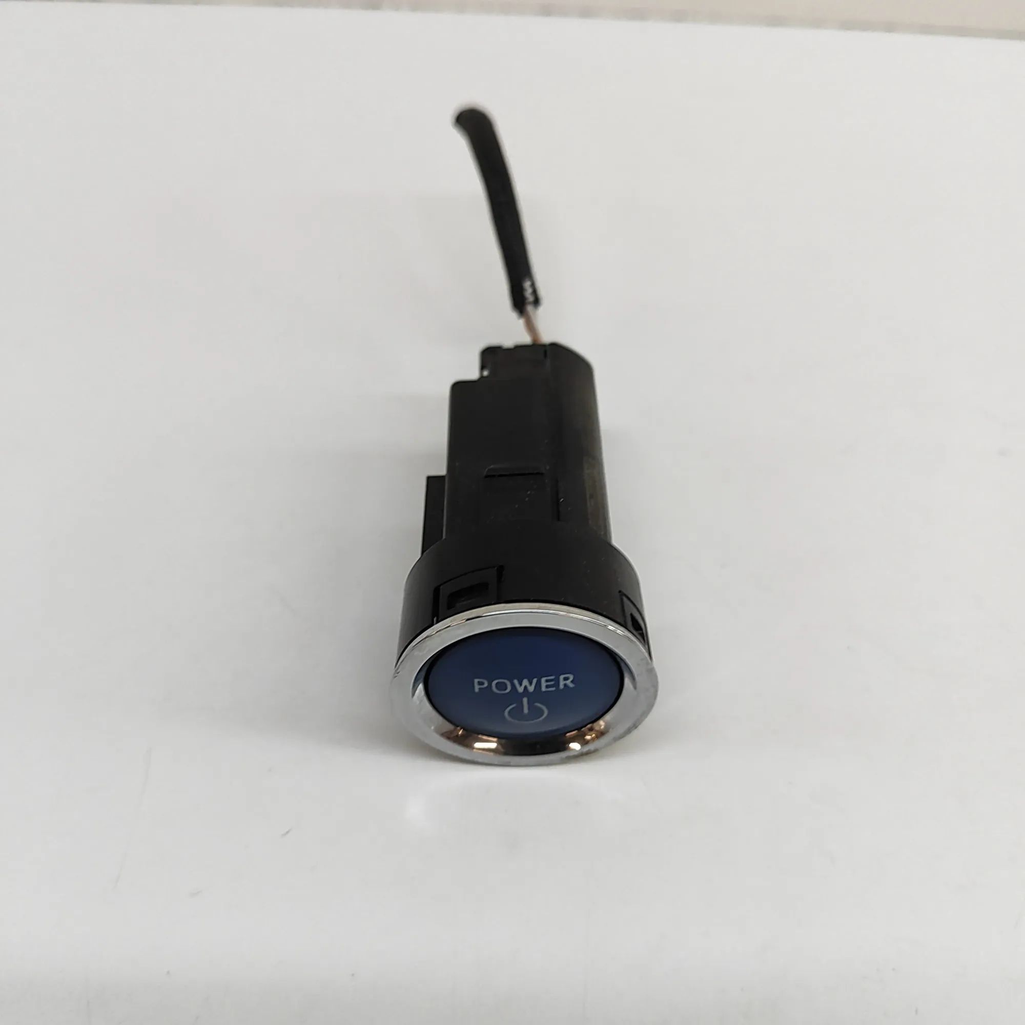 Toyota RAV4 (XA40) Engine start button Engine start button — TOYOTA RAV (4 V XA50) (20...