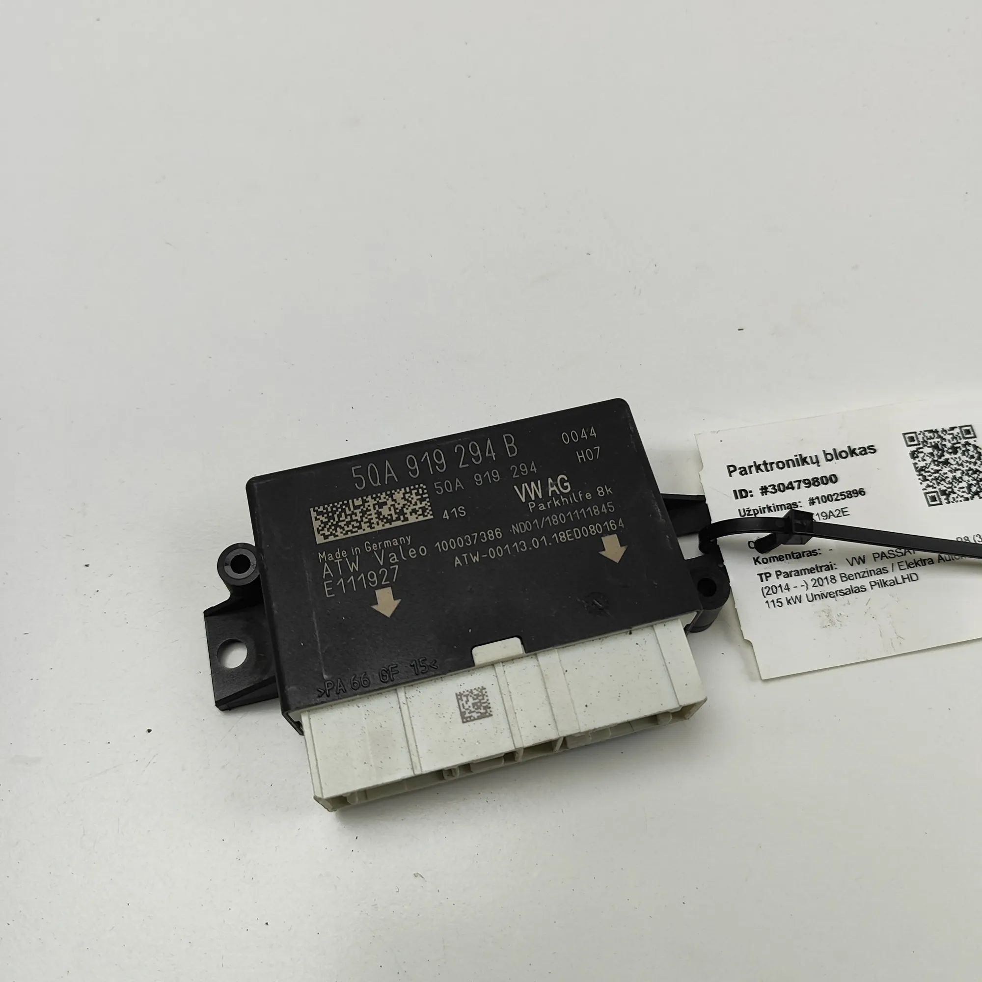Volkswagen Passat (B8) PDC Parking Sensor Control Unit PDC Parking Sensor Control Unit — VW PASSAT (Va...