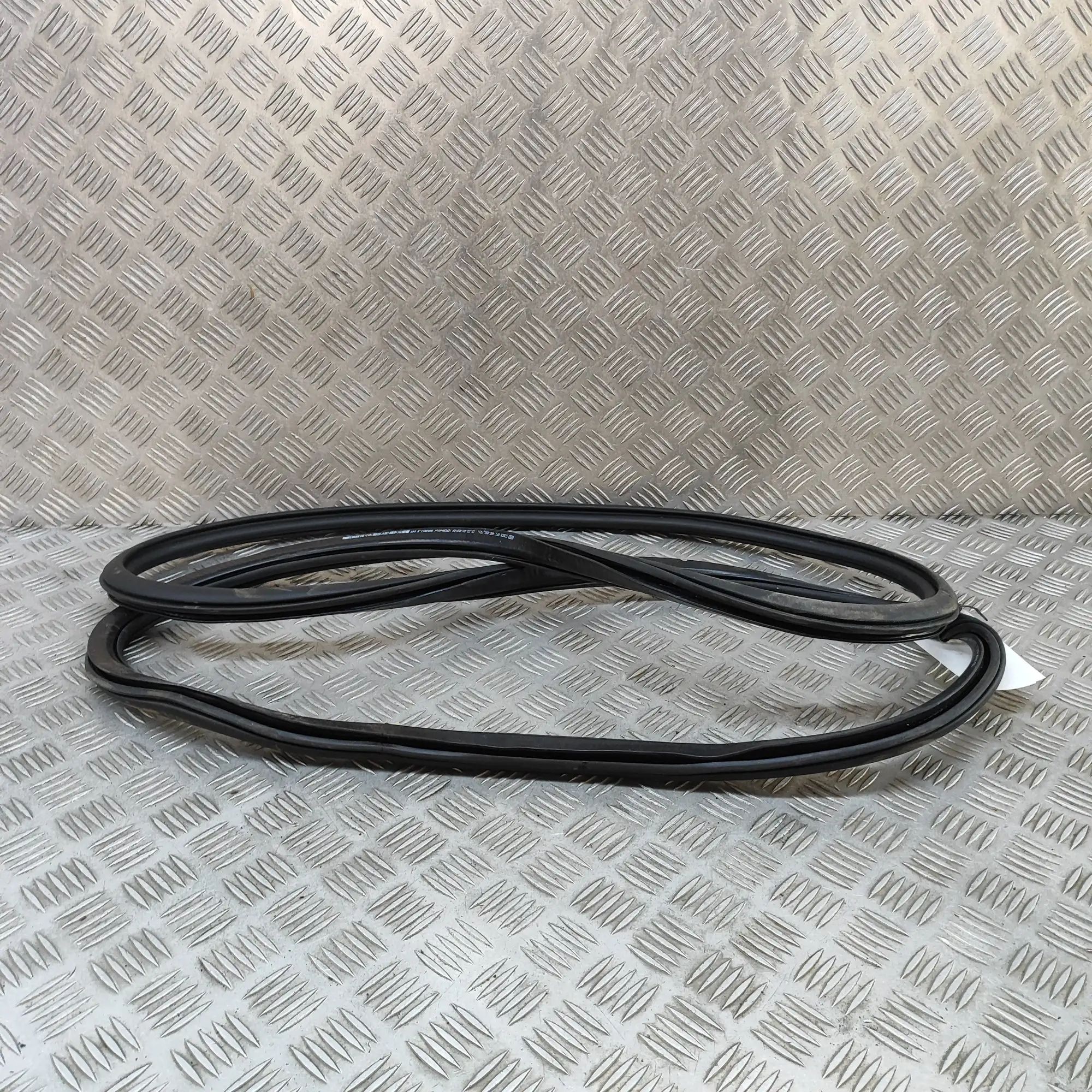 Audi Q8 Door rubber seal — front left Door rubber seal — front left — AUDI Q8 (E-TRON...