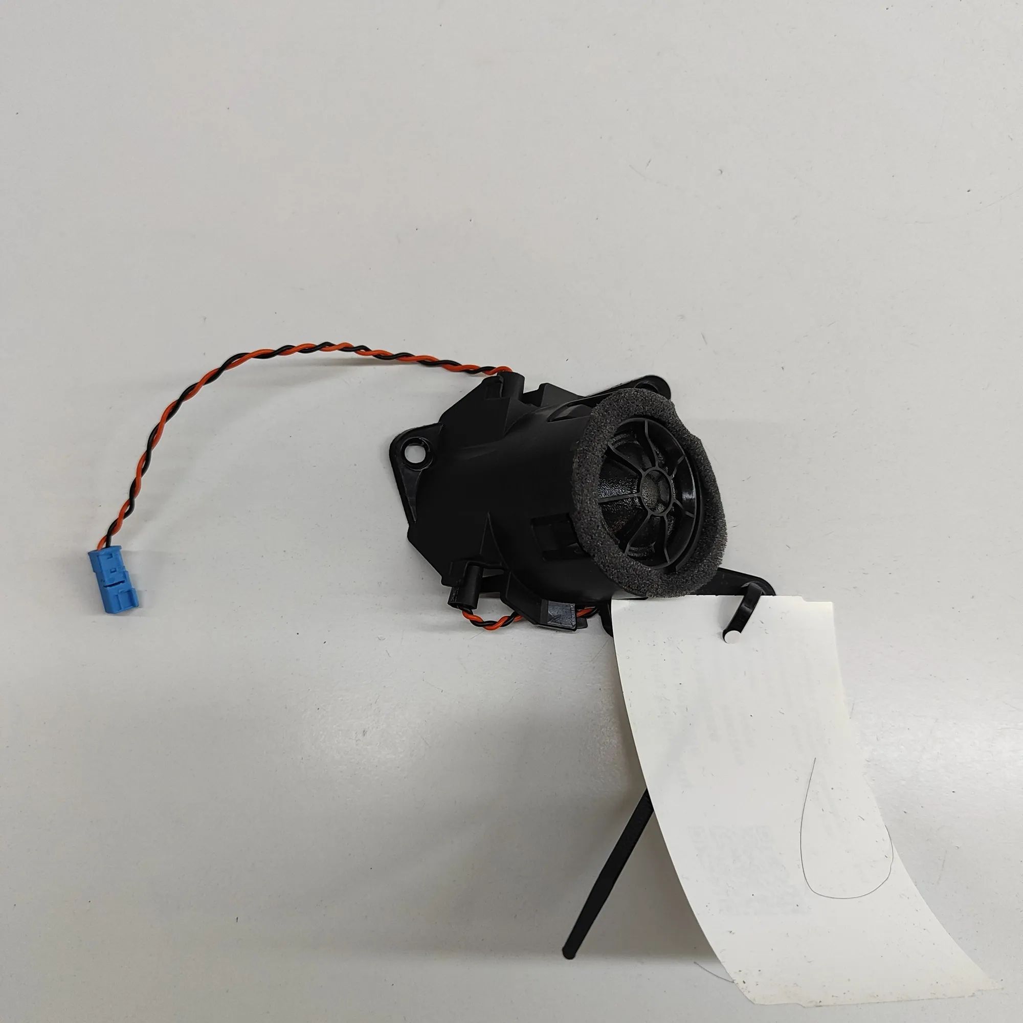 BMW X4 (F26) Rear Left Door Speaker Rear Left Door Speaker — BMW X4 (G02, F98) (201...