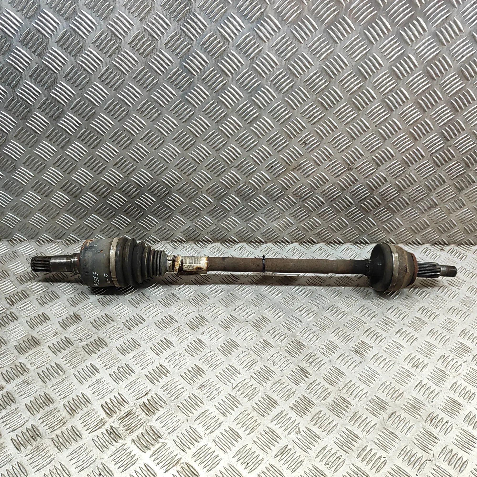 Land Rover Range Rover Sport (L494) Rear Right Driveshaft Rear Right Driveshaft — LAND ROVER RANGE ROVER ...