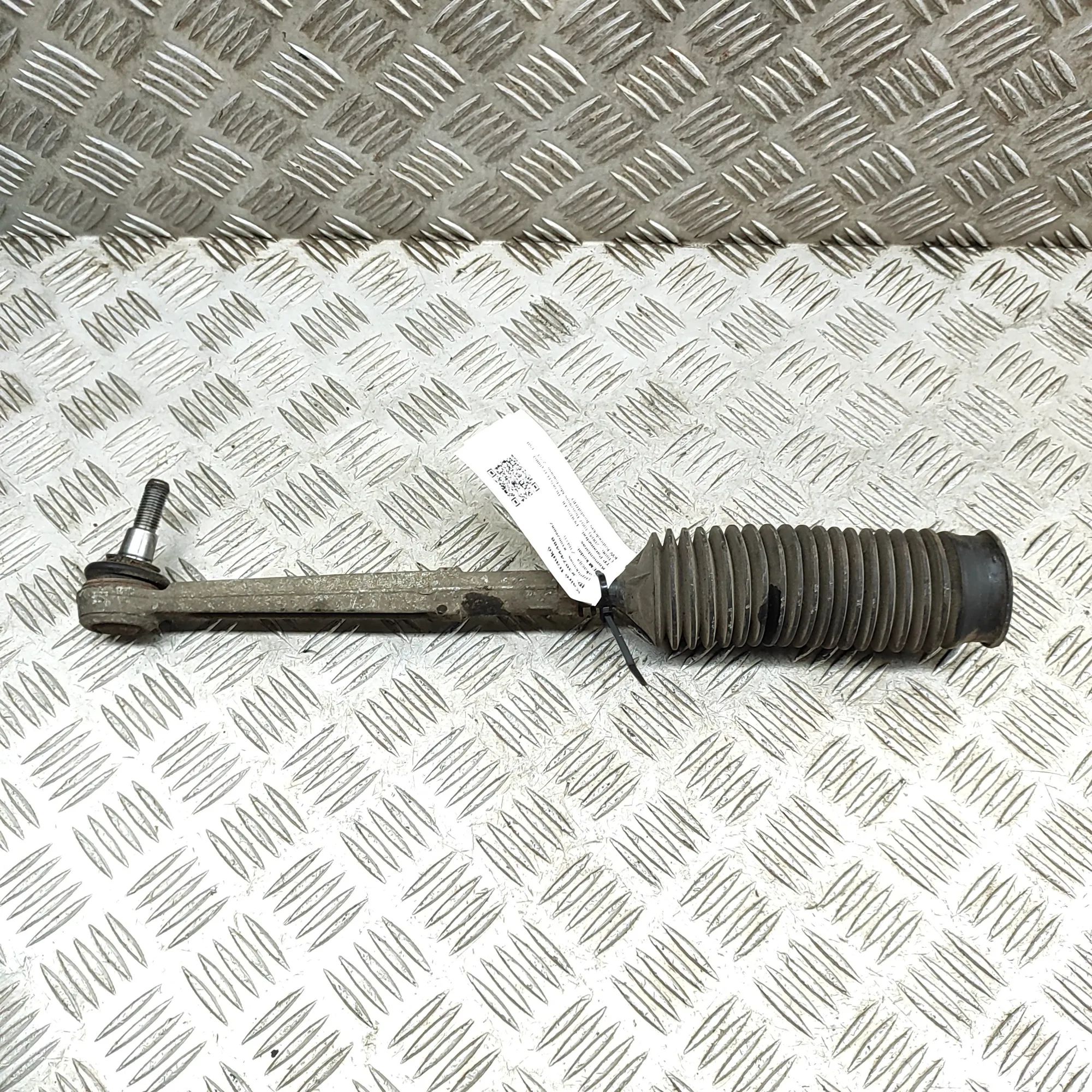 Porsche Boxster (986) Steering tie rod — left Steering tie rod — left — PORSCHE BOXSTER (986)...