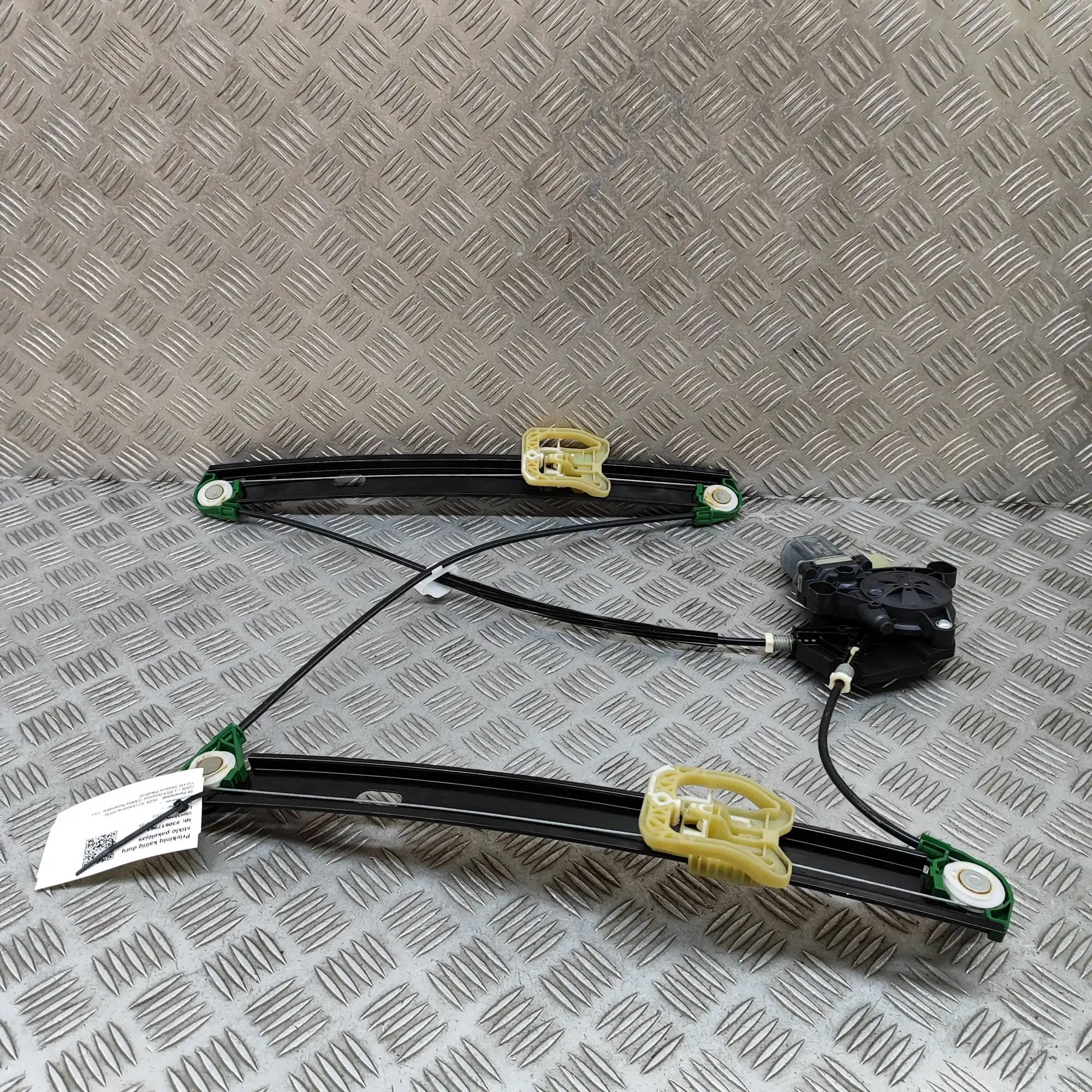 Audi A3 (8Y)  Front Left Door Window Regulator Front Left Door Window Regulator — AUDI A3 (Lim...