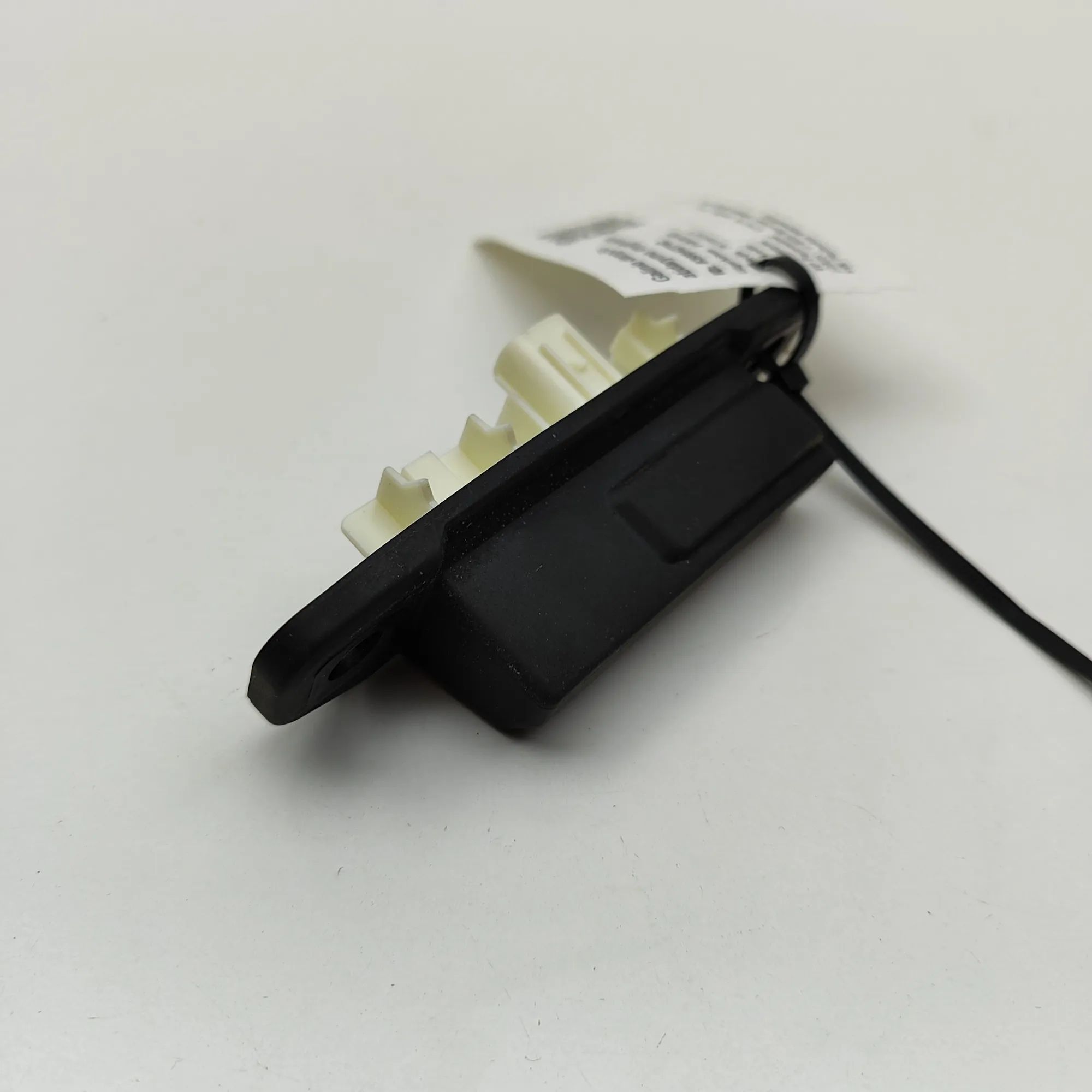 Toyota Yaris Tailgate Open Switch Tailgate Open Switch — TOYOTA YARIS (_P21_) (20...
