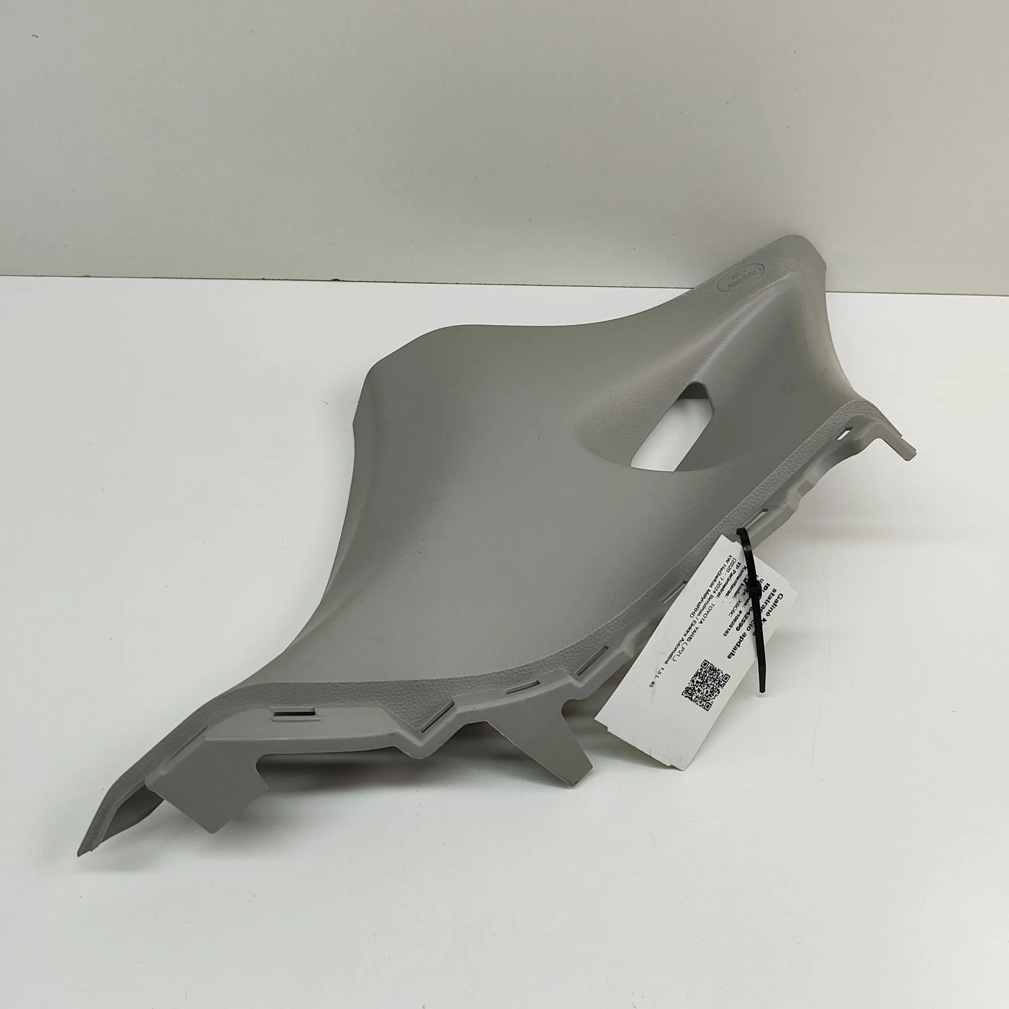 Toyota Yaris Rear Left Pillar Trim Rear Left Pillar Trim — TOYOTA YARIS (_P21_) (2...