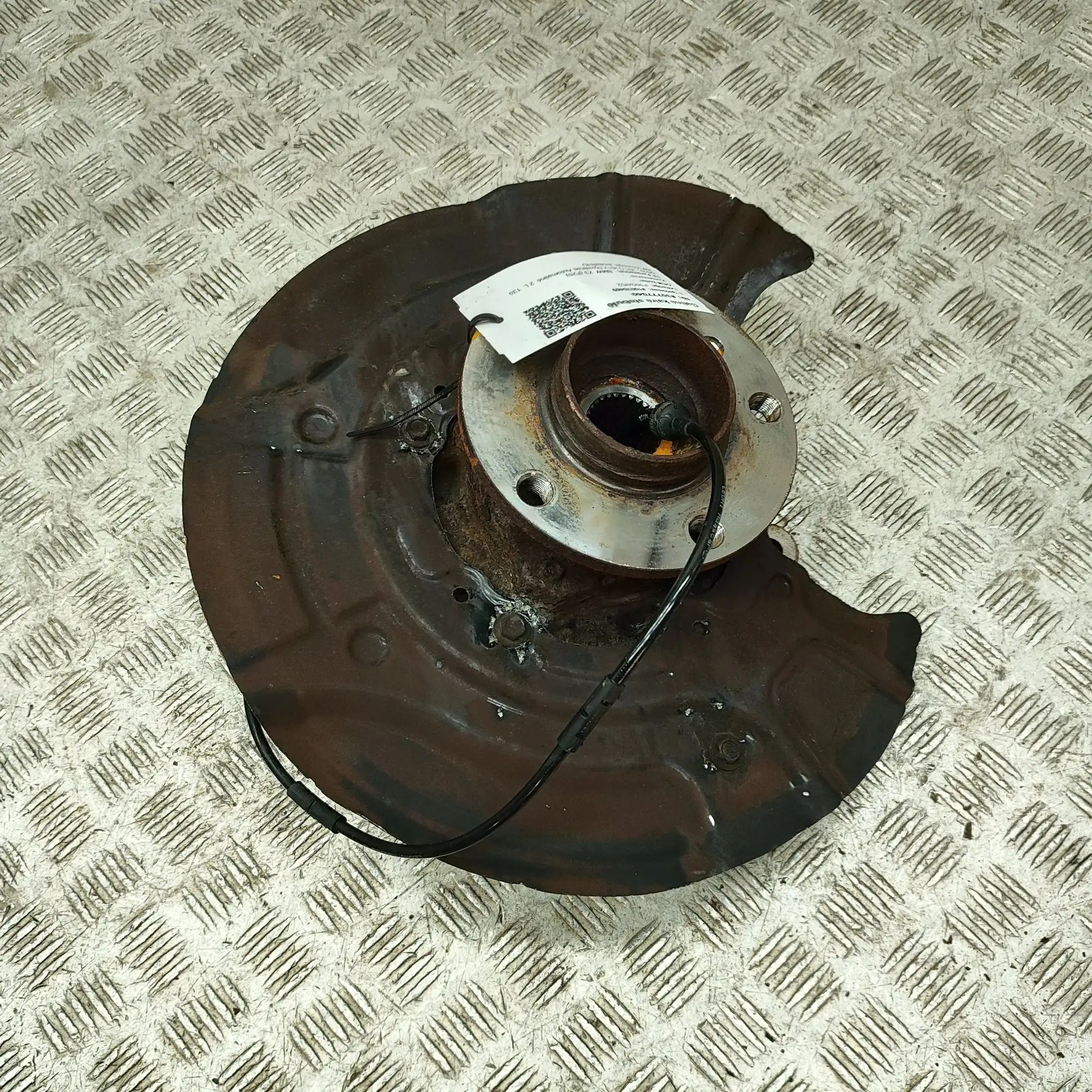 BMW X3 (F25) Rear Left Wheel Hub Spindle Rear Left Wheel Hub Spindle — BMW X3 (F25) (201...