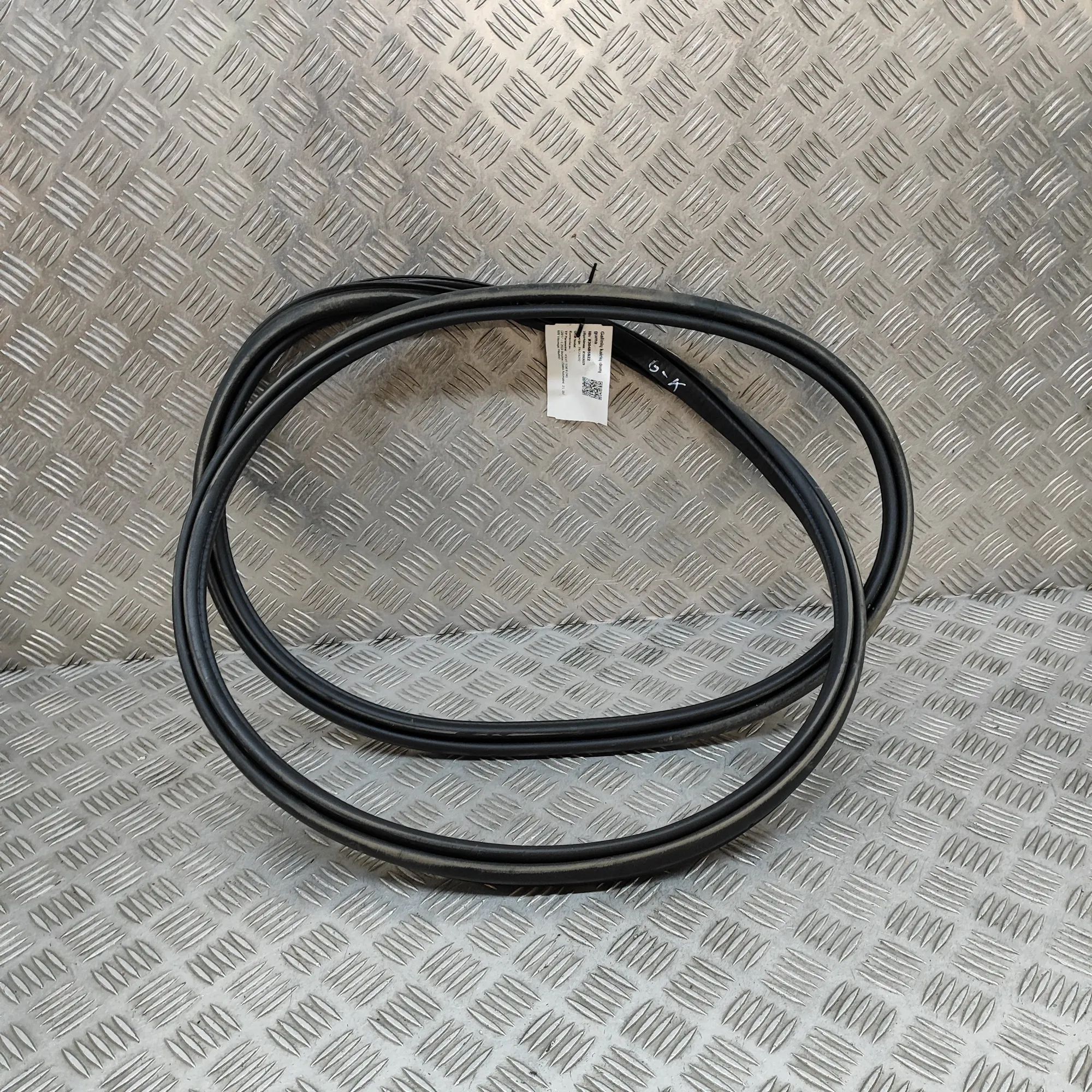 Volvo XC60 Door rubber seal — rear left Door rubber seal — rear left — VOLVO XC60 (II 2...