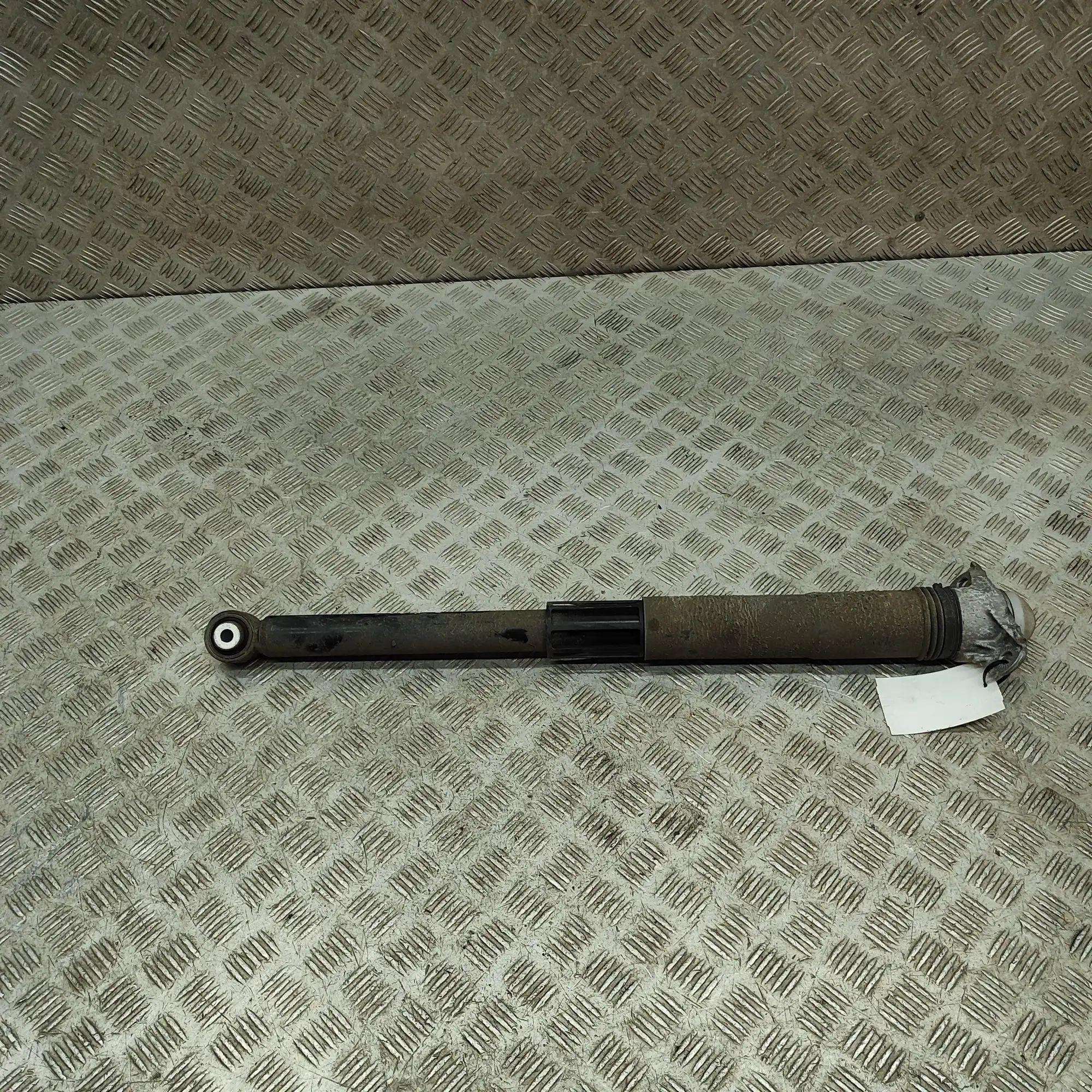 Skoda Kamiq Shock absorber — rear left Shock absorber — rear left — SKODA KAMIQ (2019-...