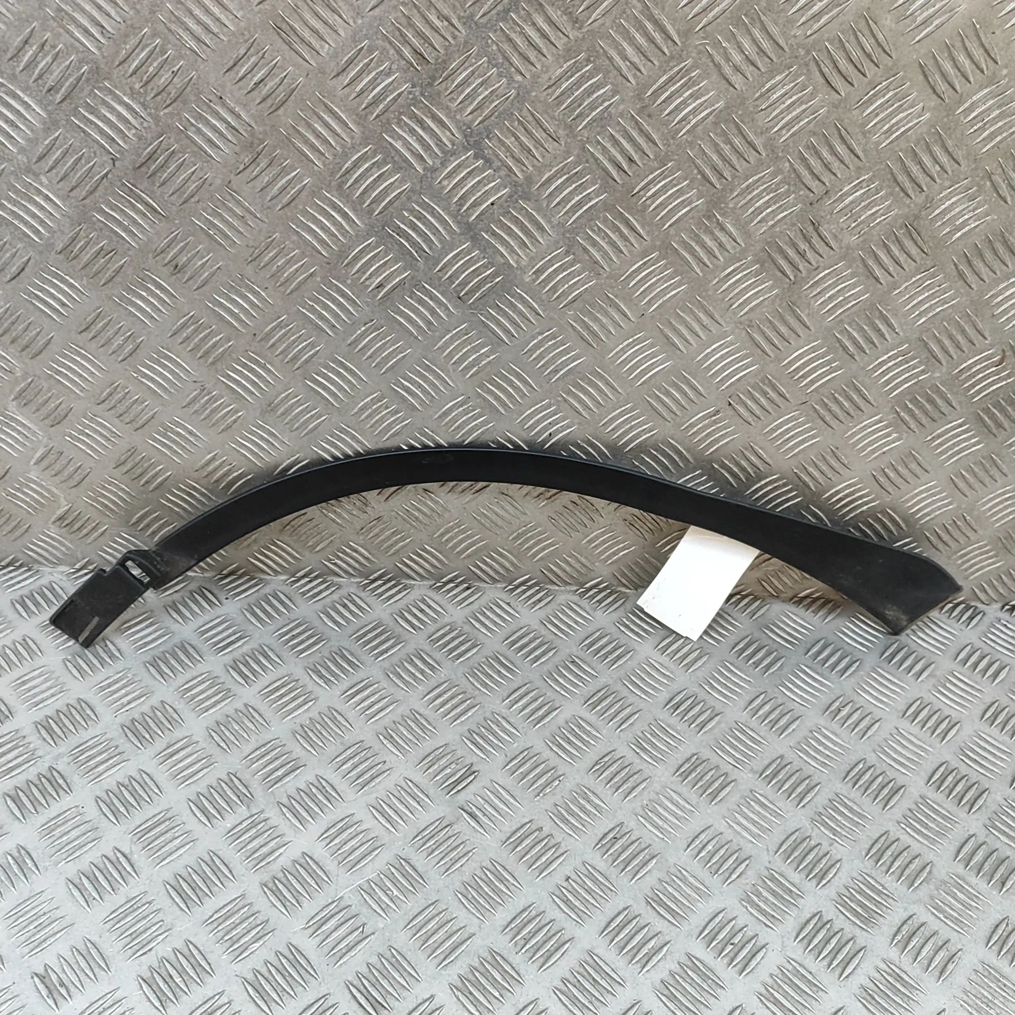 Honda CR-V Wheel arch trim — rear right Wheel arch trim — rear right — HONDA CR-V (V RW...