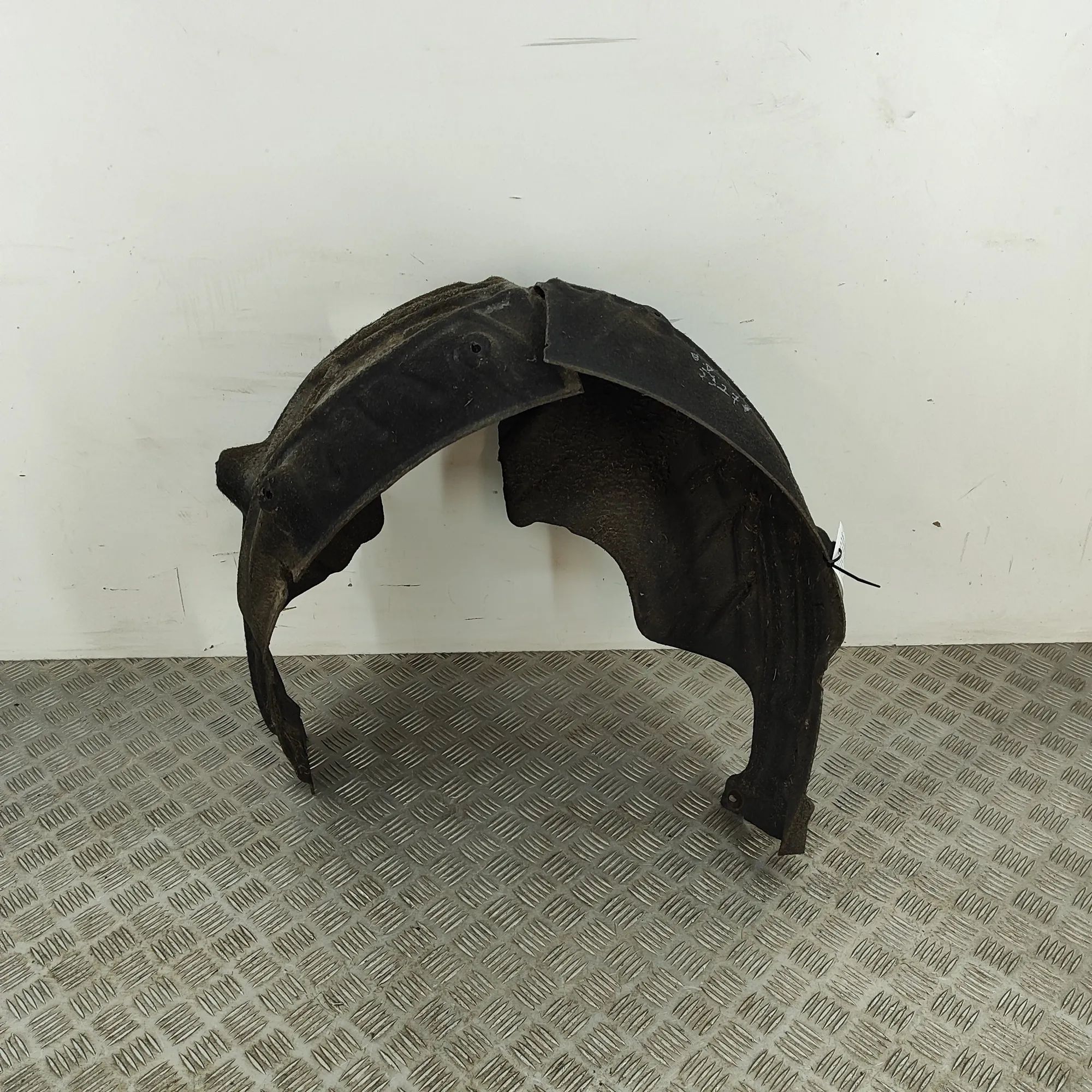 BMW 2 (F44) Rear Right Arch Liner Rear Right Arch Liner — BMW 2 SERIES (Gran Coup...
