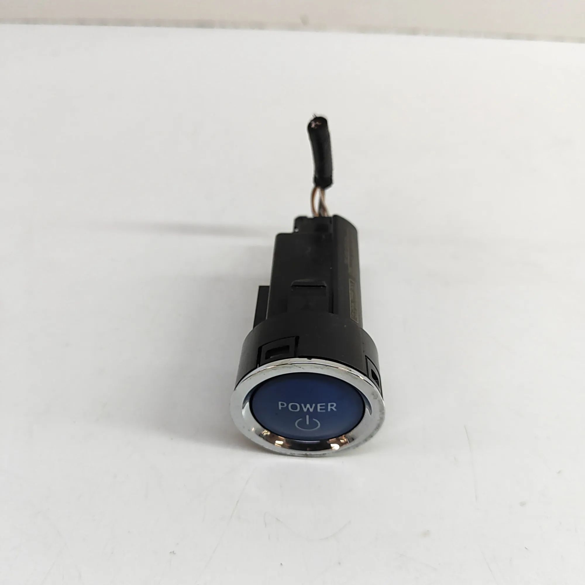 Toyota RAV4 (XA40) Engine start button Engine start button — TOYOTA RAV (4 V XA50) (20...
