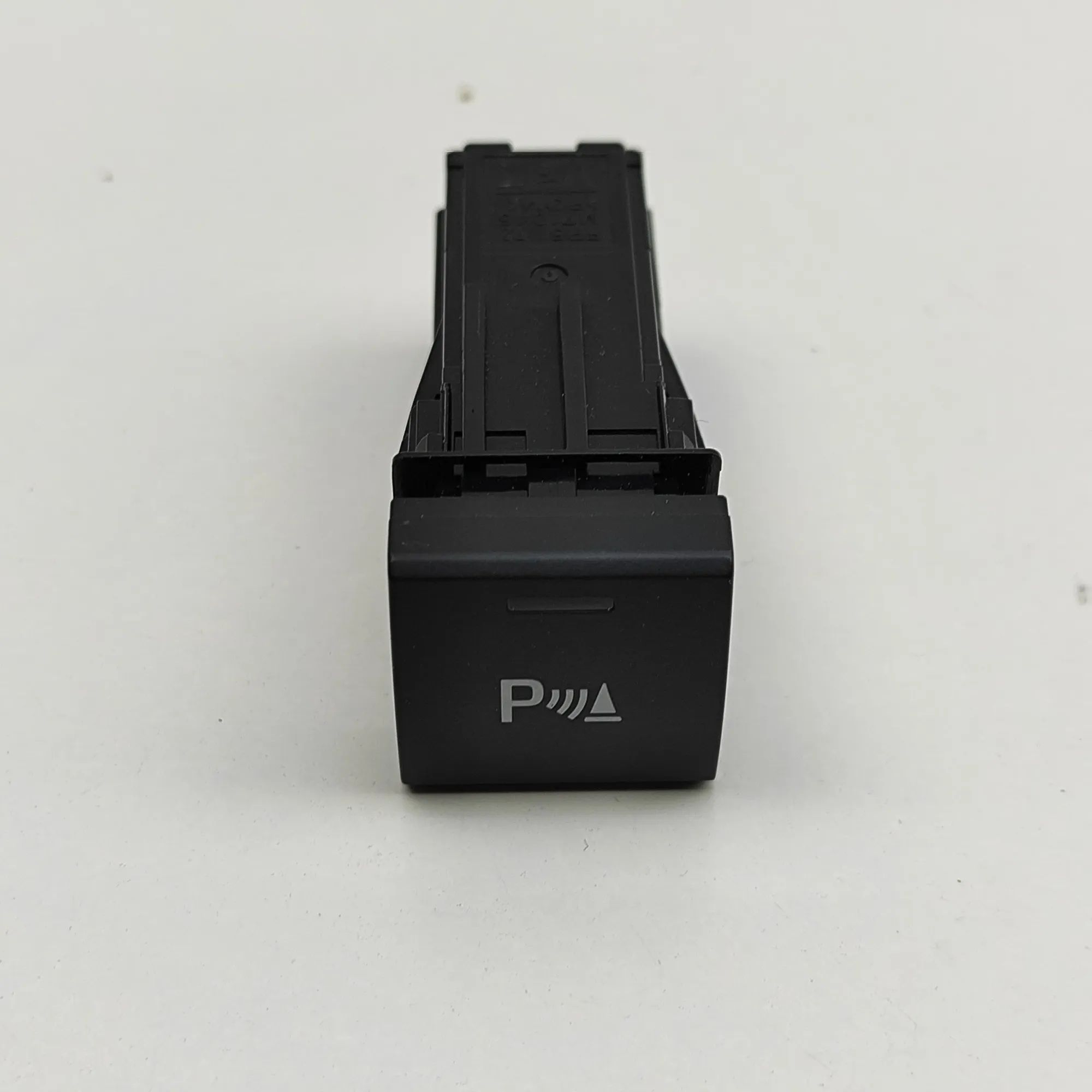 Toyota Land Cruiser 150 Parking aid switch Parking aid switch — TOYOTA LAND CRUISER (_J15_...