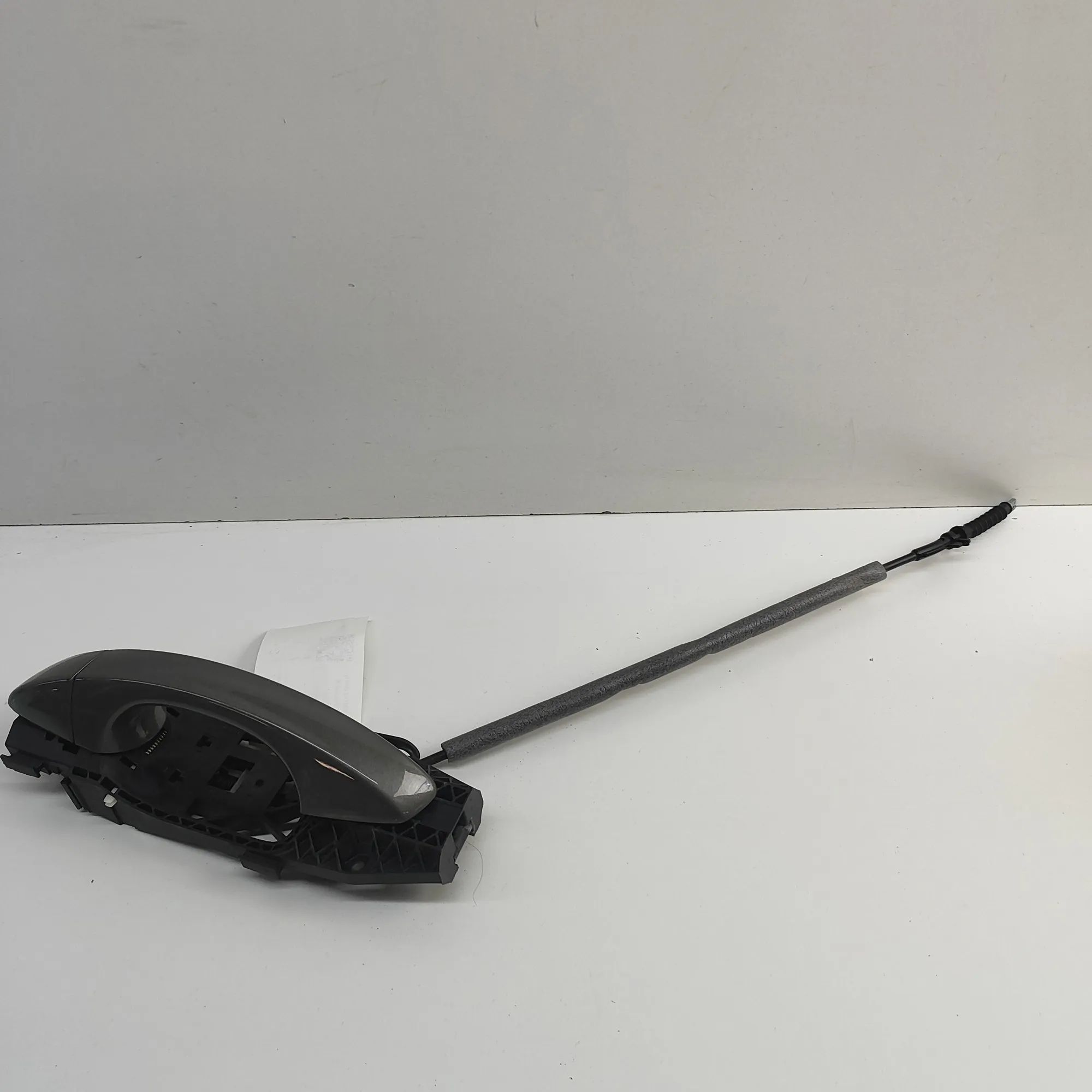 Audi Q3 (8U) Exterior door handle — rear left Exterior door handle — rear left — AUDI Q3 (F3)...