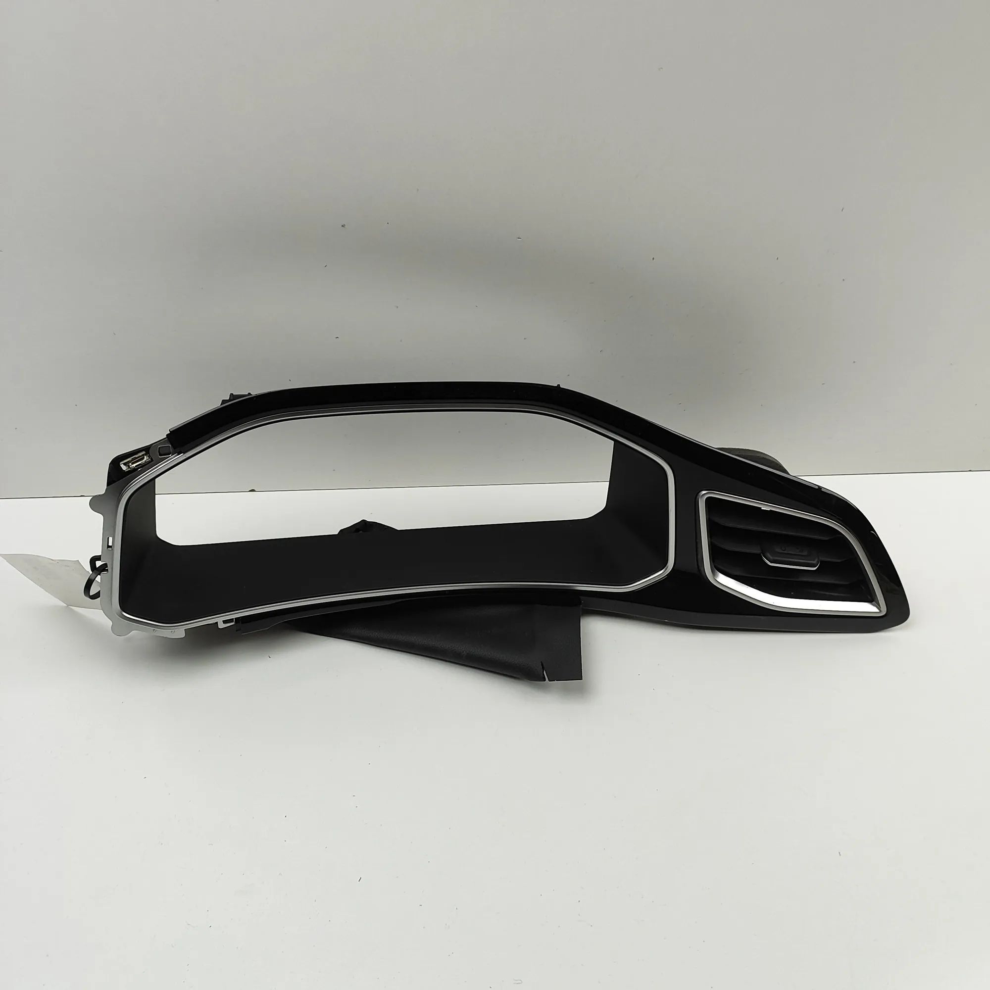 Volkswagen T-Roc Instrument Cluster Trim Instrument Cluster Trim — VW T-ROC (A11) (2017-...