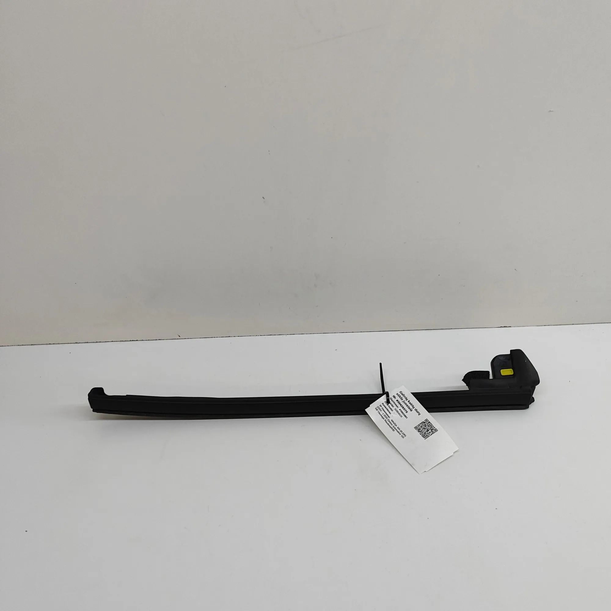 Mazda MX-30 Door window strip — rear left Door window strip — rear left — MAZDA MX-30 (DR...