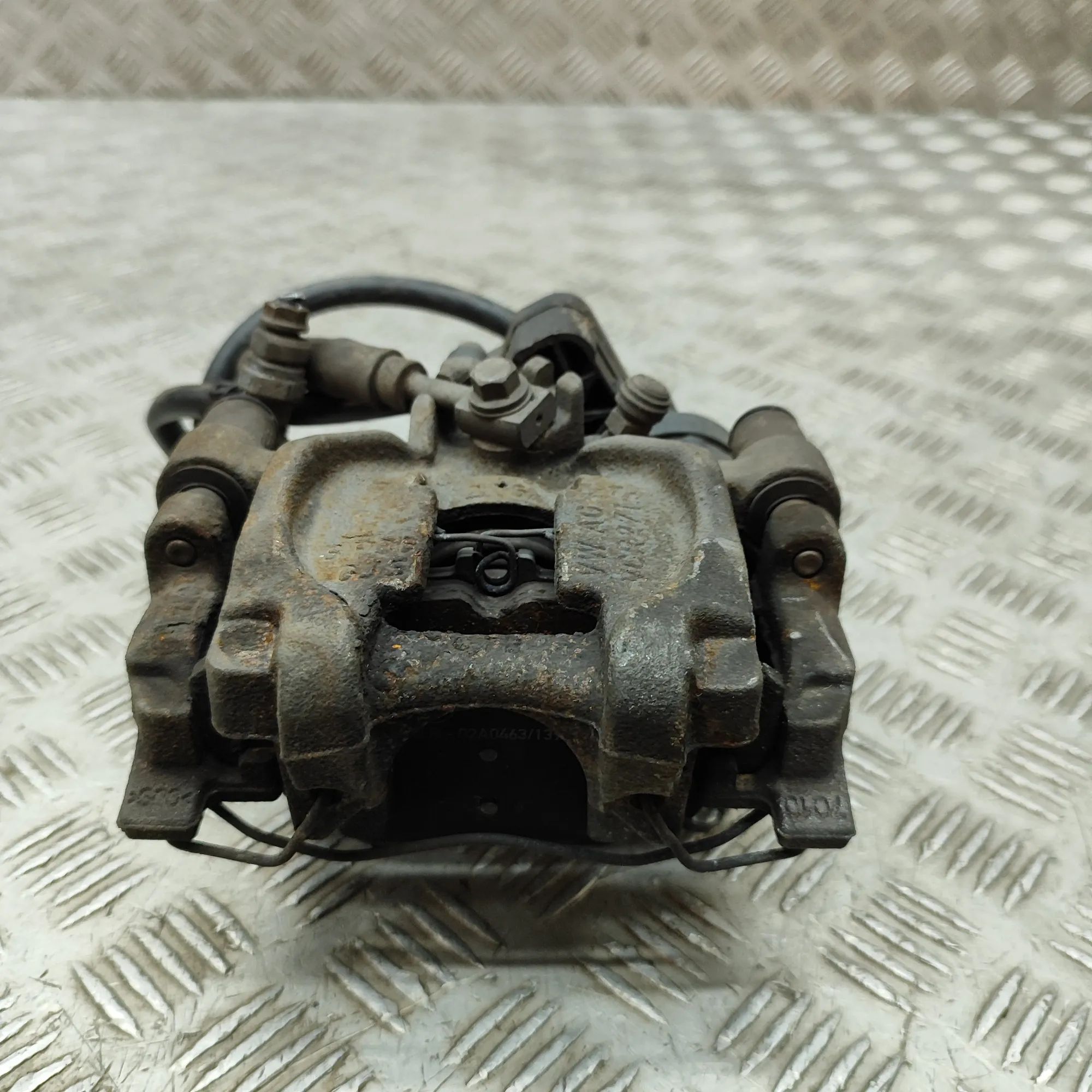 Audi Q2 (GA) Brake caliper — rear left Brake caliper — rear left — AUDI Q2 (GA) (2016-...