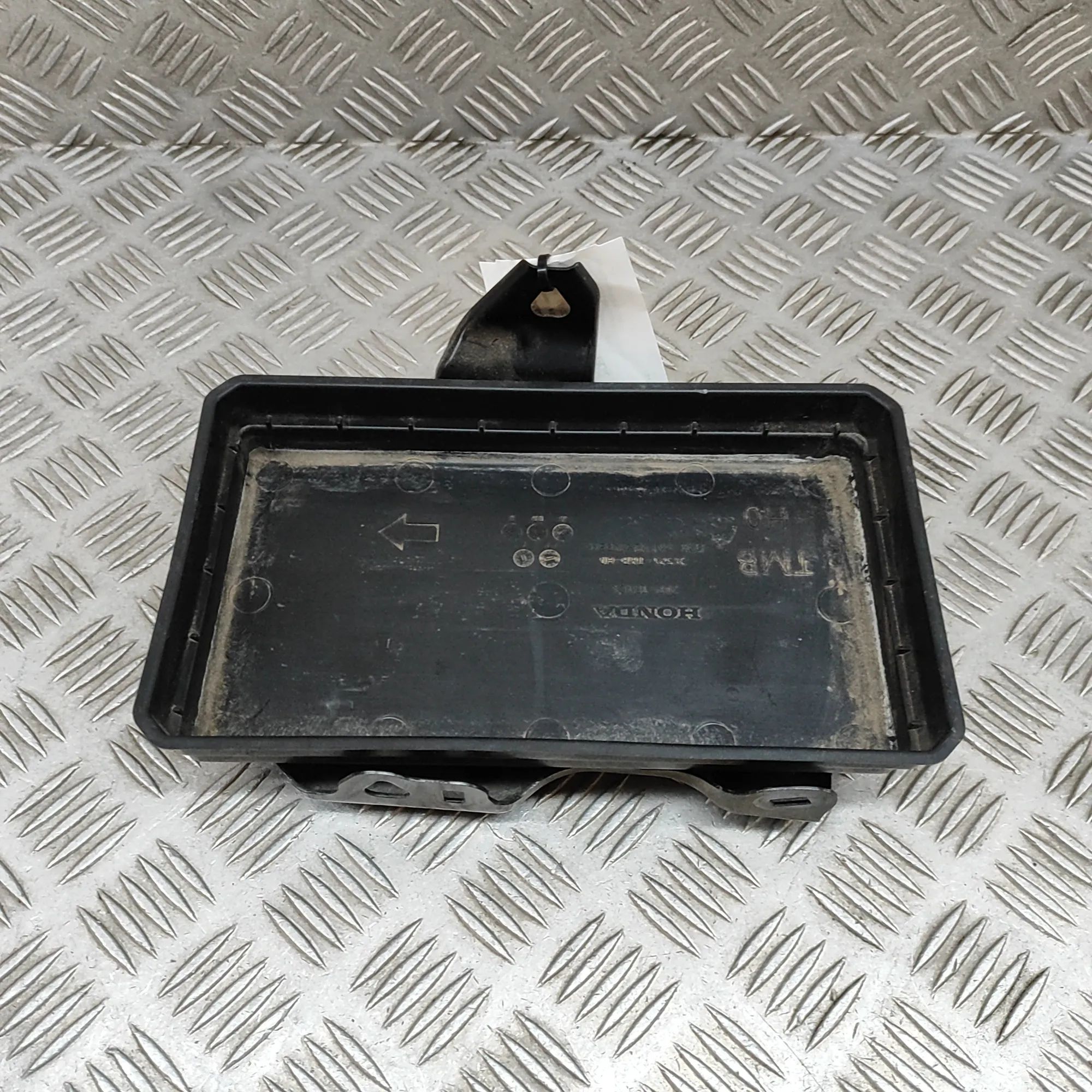 Honda CR-V Battery tray Battery tray — HONDA CR-V (V RW) (2017-...) — 3...