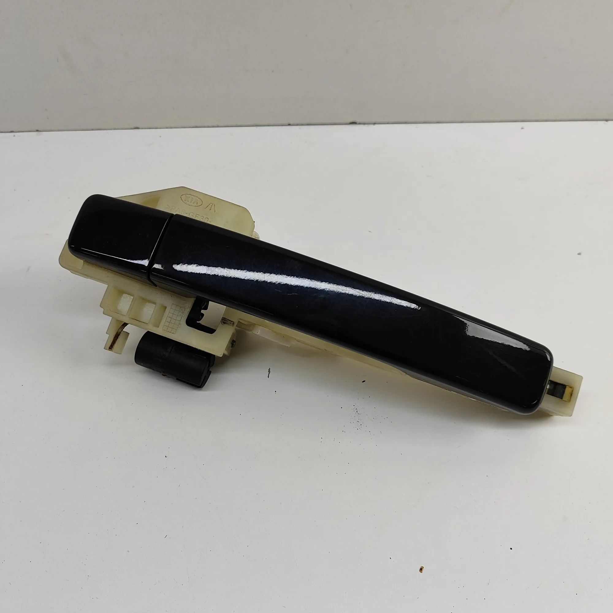 Kia Soul Exterior door handle — rear right Exterior door handle — rear right — KIA SOUL (I...