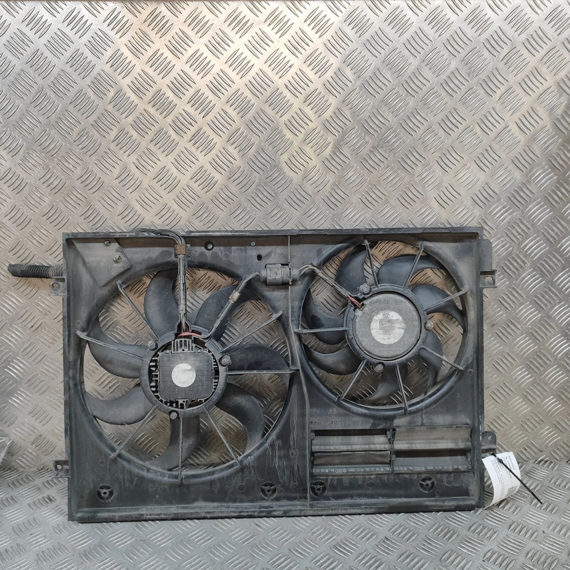 Skoda Superb (3T) Engine Cooling Fan Shroud Engine Cooling Fan Shroud — SKODA SUPERB (II Es...