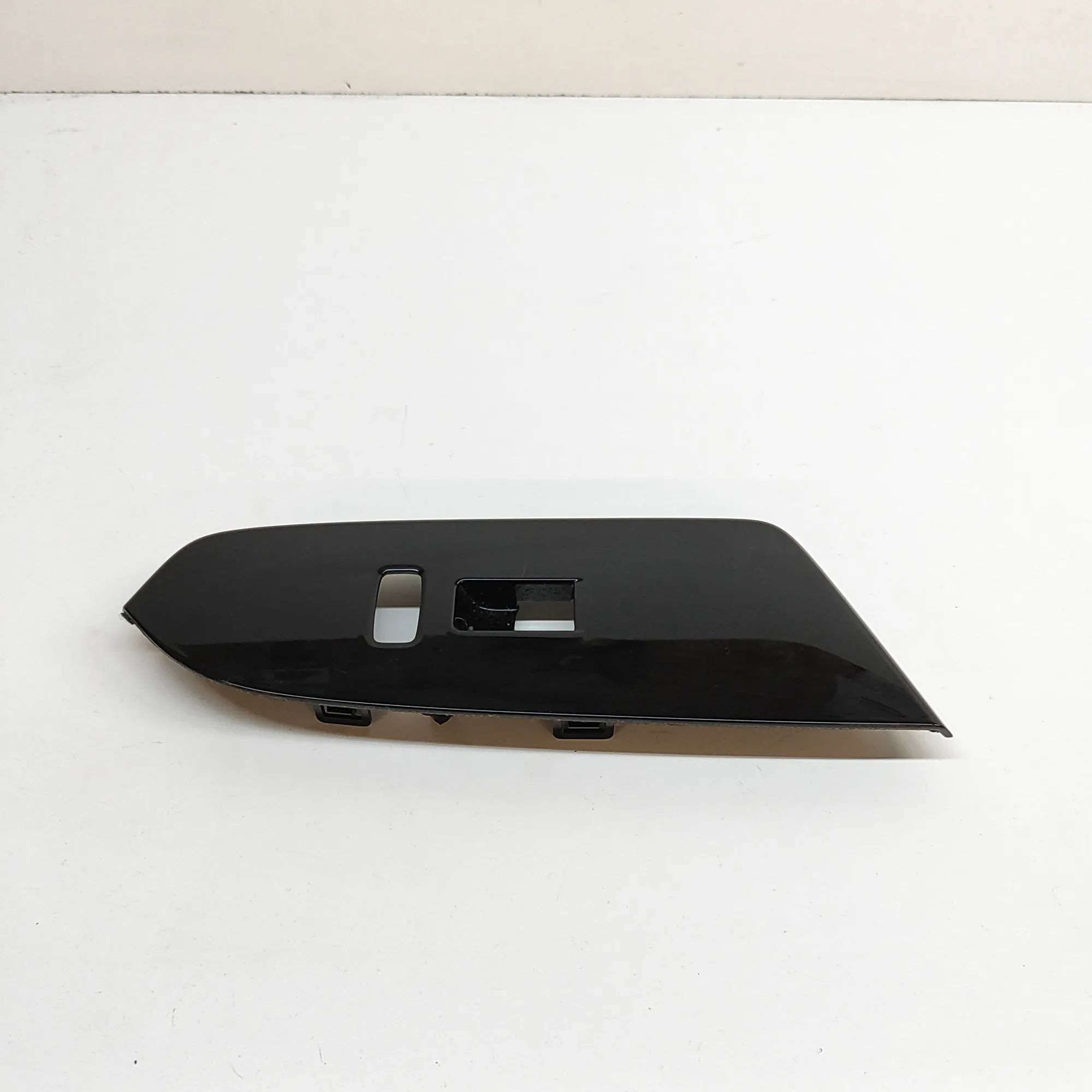 Honda CR-V Door panel trim — front left Door panel trim — front left — HONDA CR-V (V RW...