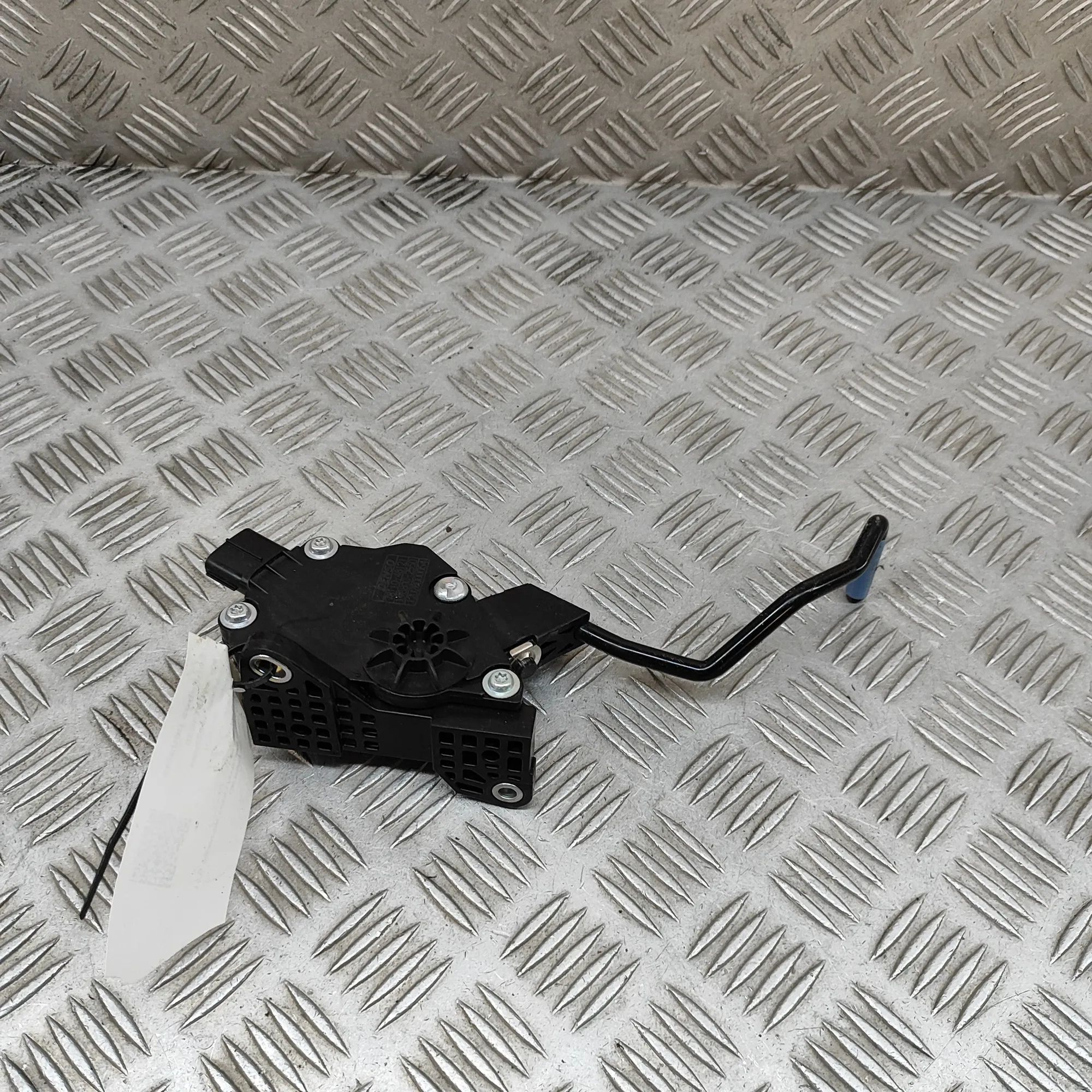 Lexus RX Throttle Pedal Throttle Pedal — LEXUS RX (_L2_) (2015-...) — 7...