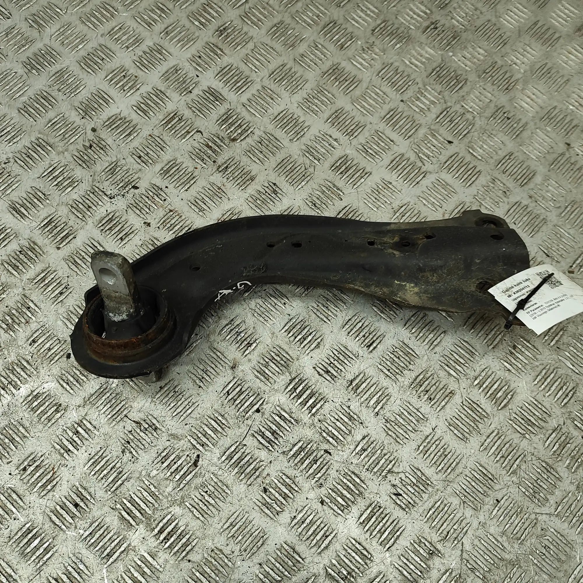 Toyota RAV4 (XA40) Rear Left Control Arm Rear Left Control Arm — TOYOTA RAV (4 V XA50) (...