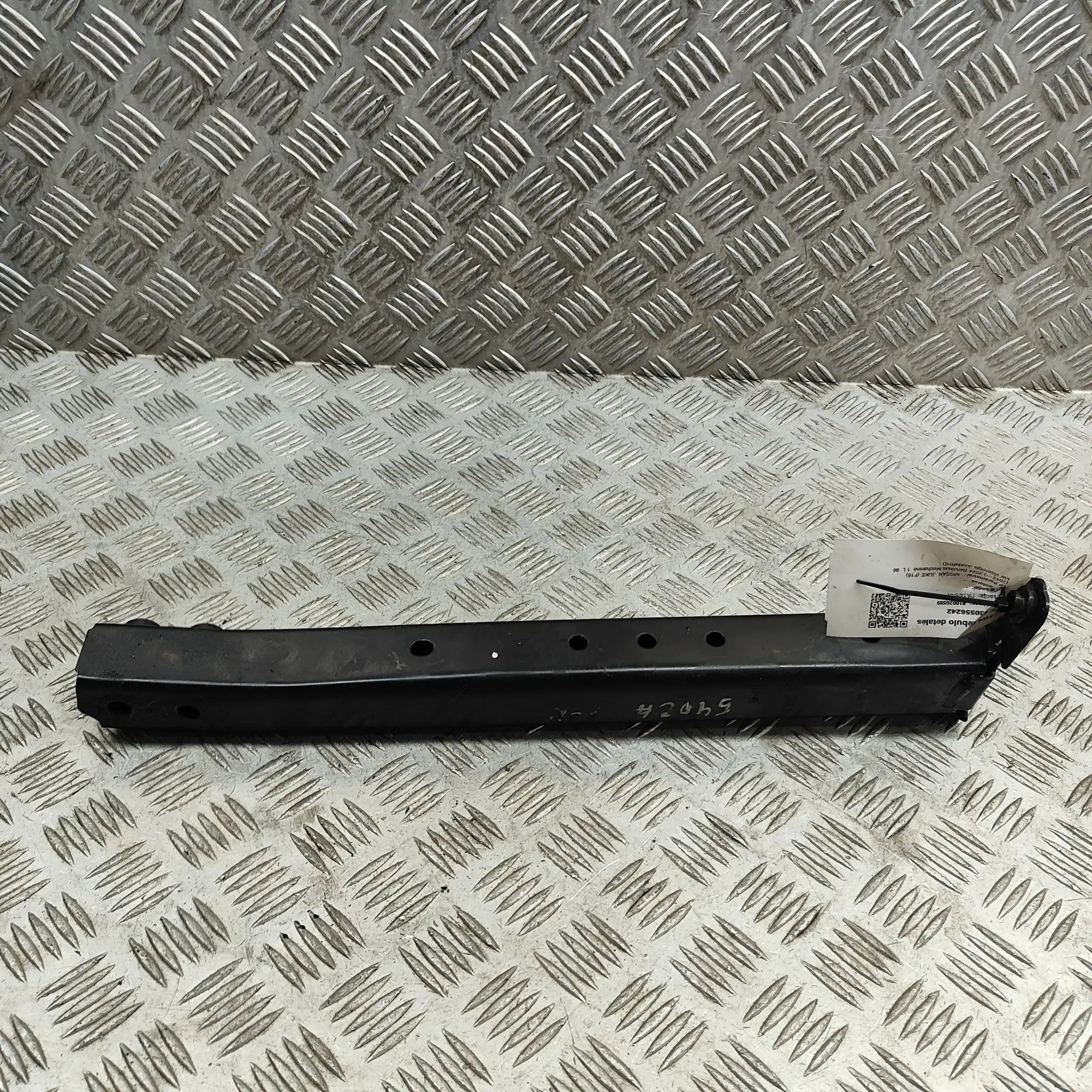 Nissan Juke Left Side Subframe Bracket Left Side Subframe Bracket — NISSAN JUKE (F16) ...