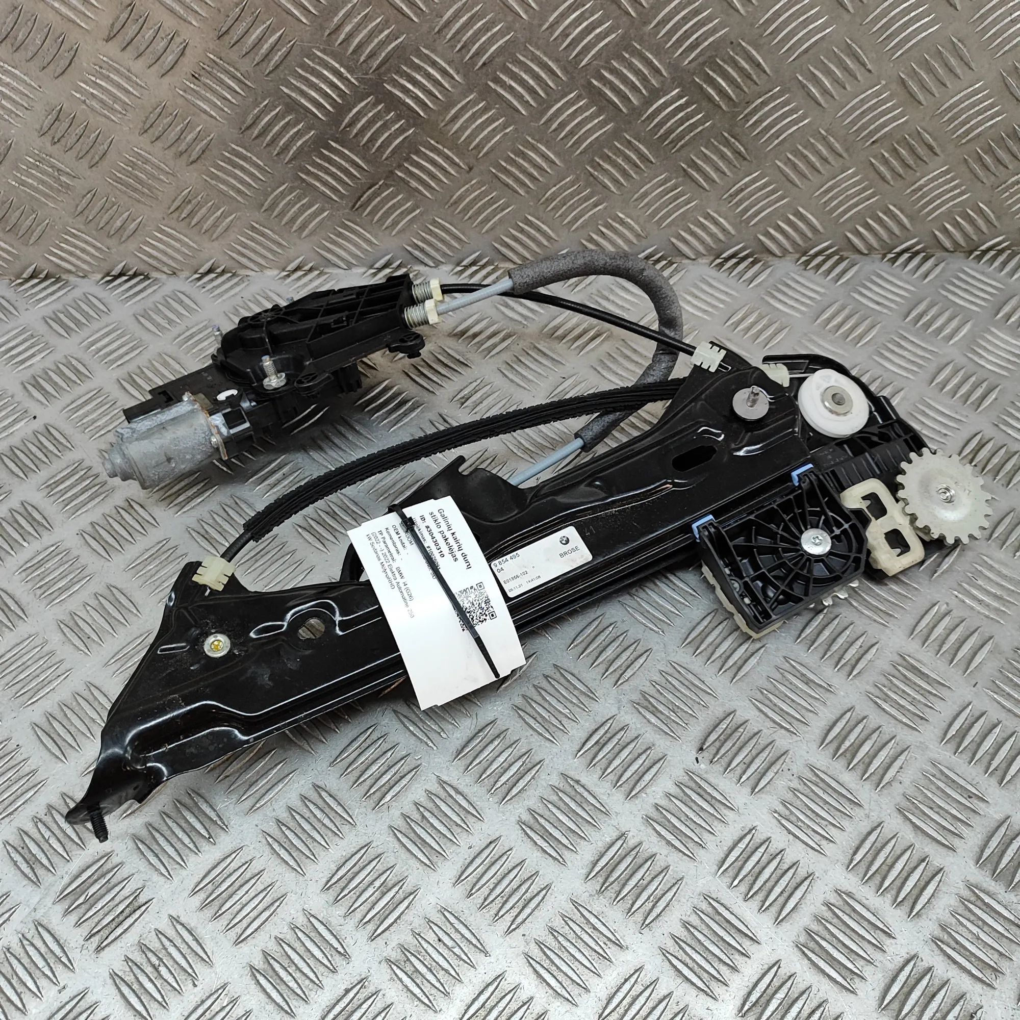 BMW i4 (G26) Rear Left Door Window Regulator Rear Left Door Window Regulator — BMW I4 (G26) ...