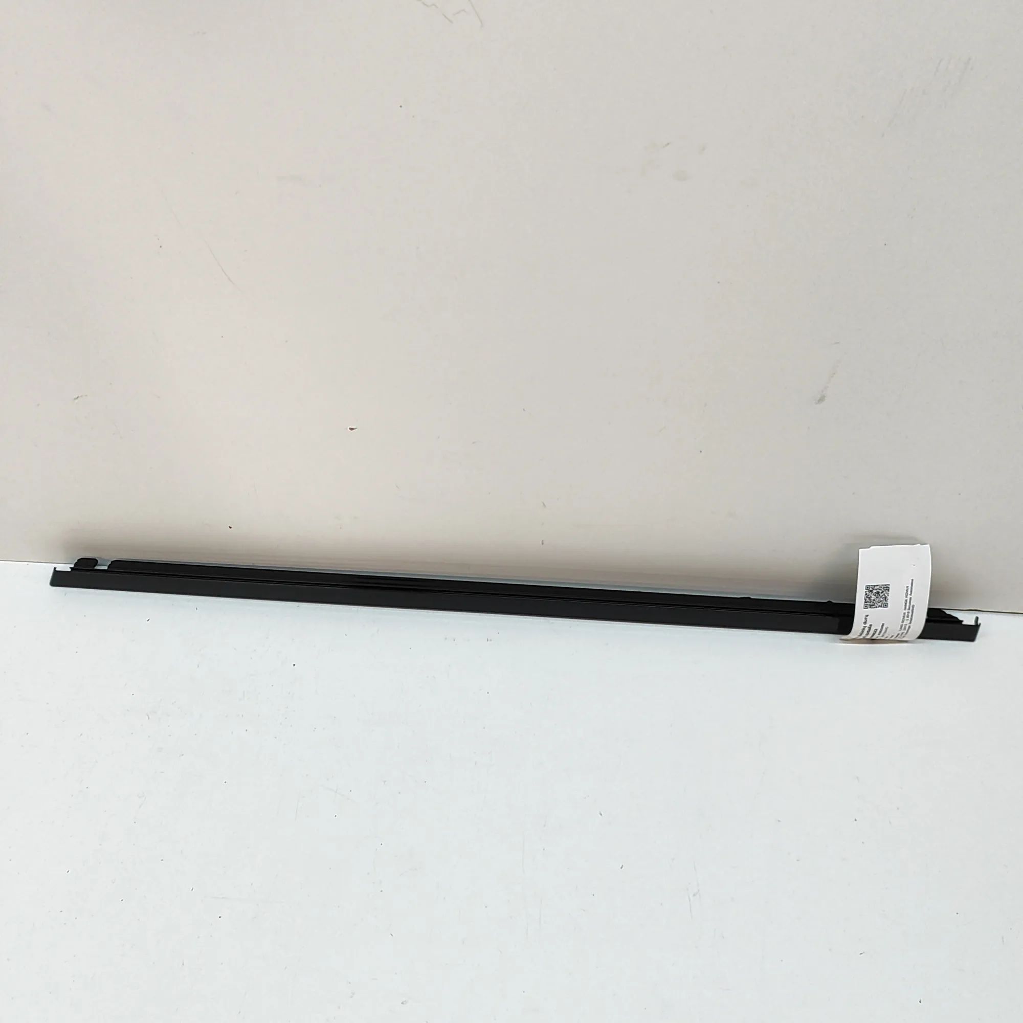 Land Rover Range Rover Sport (L494) Door window strip — rear right Door window strip — rear right — LAND ROVER RAN...