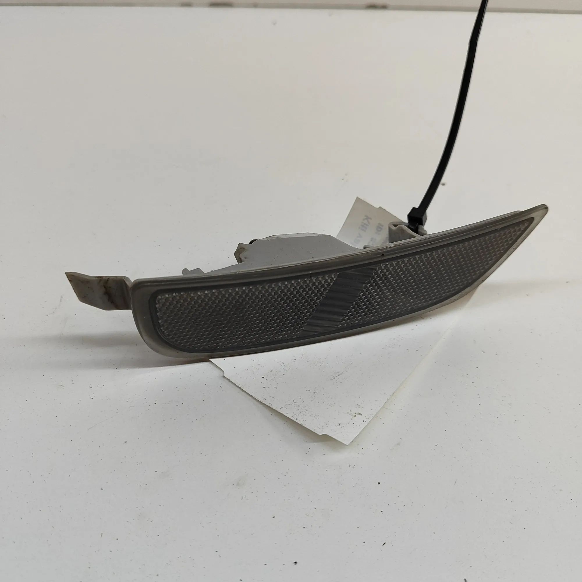 Mazda MX-5 Bumper reflector — rear left