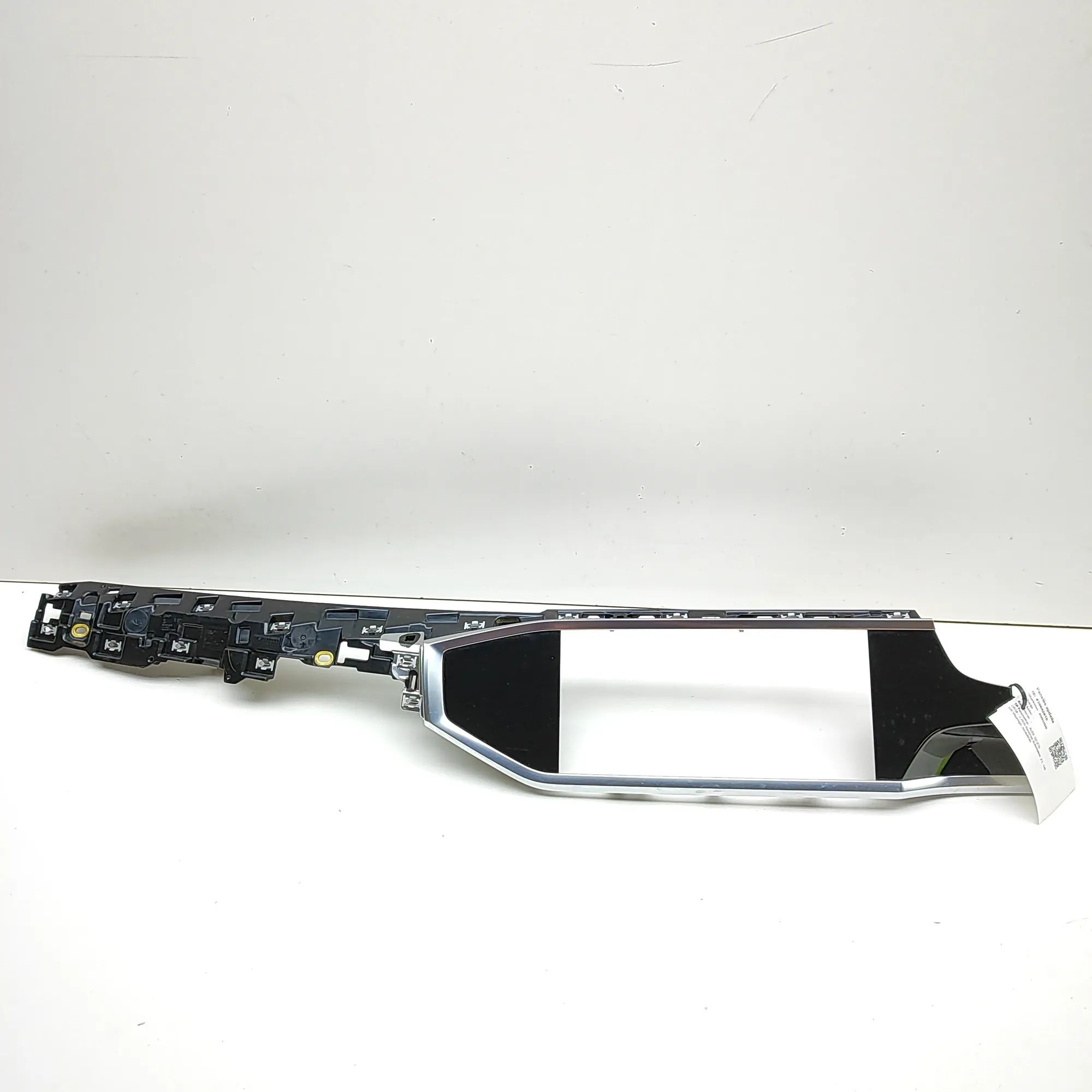Audi Q3 (F3) Navigation screen trim Navigation screen trim — AUDI Q3 (F3) (2018-......