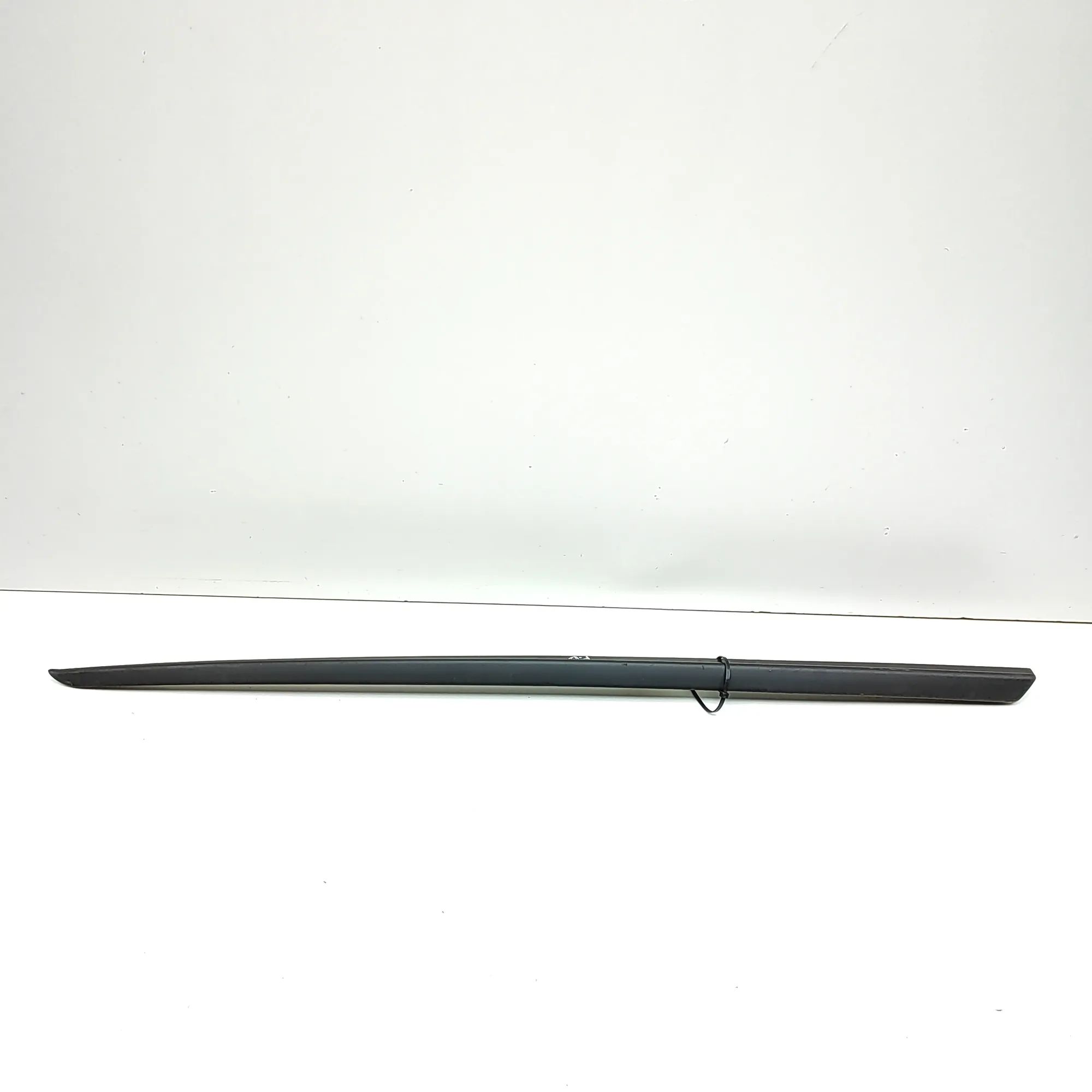 Porsche Cayenne Windshield Right Vertical Trim Windshield Right Vertical Trim — PORSCHE CAYENN...