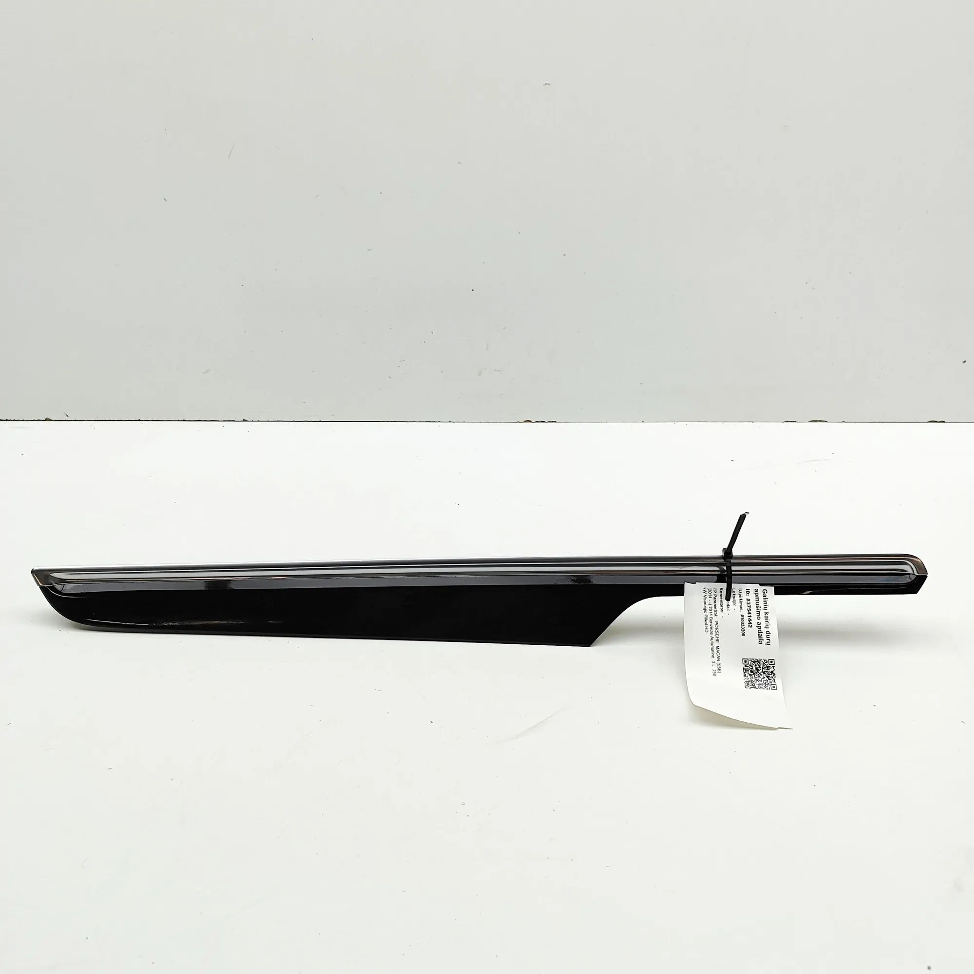 Porsche Macan Door panel trim — rear left Door panel trim — rear left — PORSCHE MACAN (95...