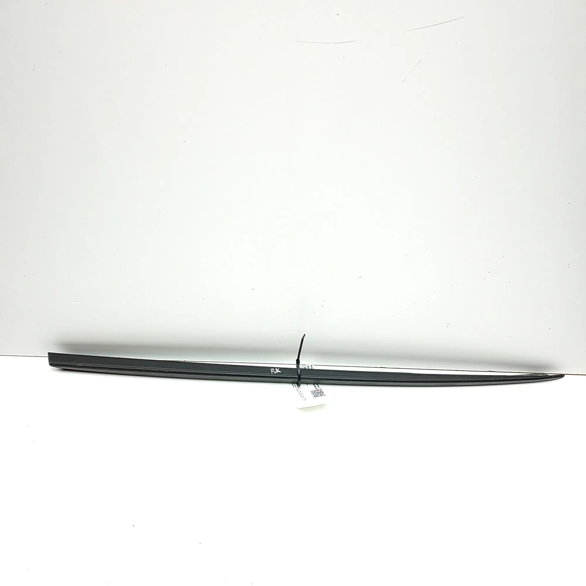 Porsche Cayenne Windshield Left Vertical Trim Windshield Left Vertical Trim — PORSCHE CAYENNE...