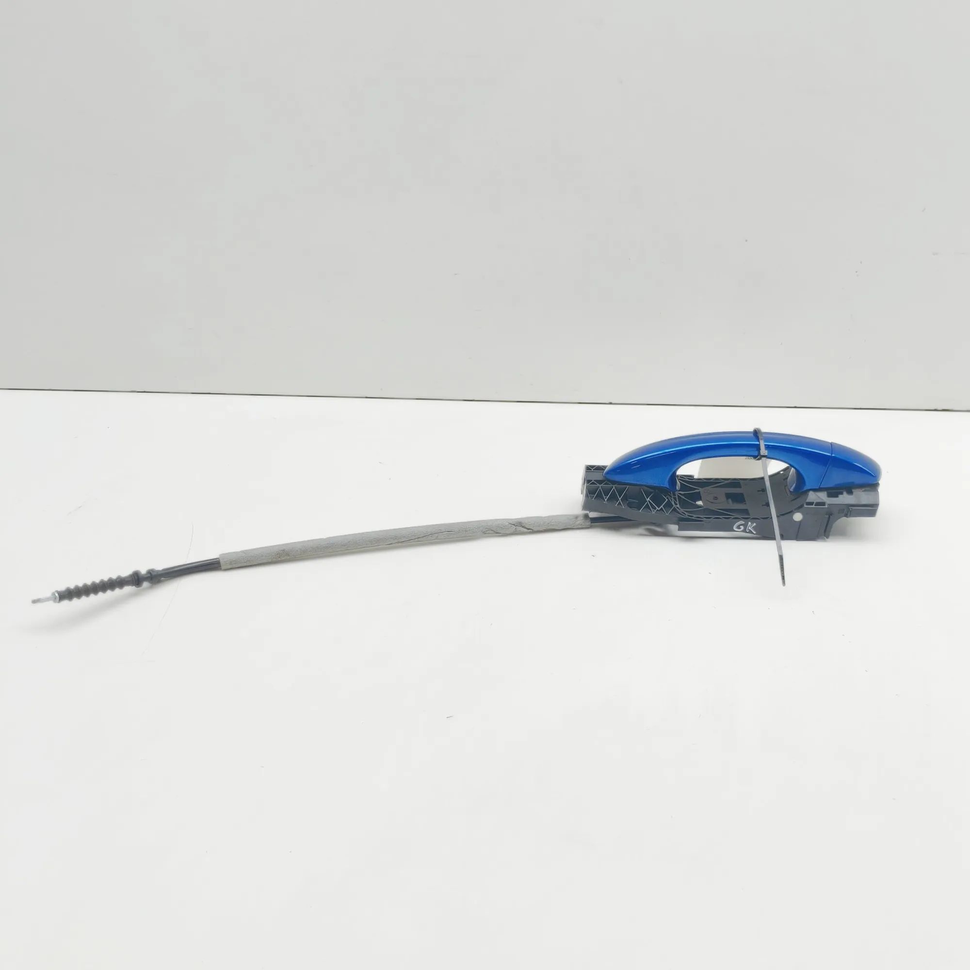 Skoda Karoq Exterior door handle — rear left Exterior door handle — rear left — SKODA KAROQ ...
