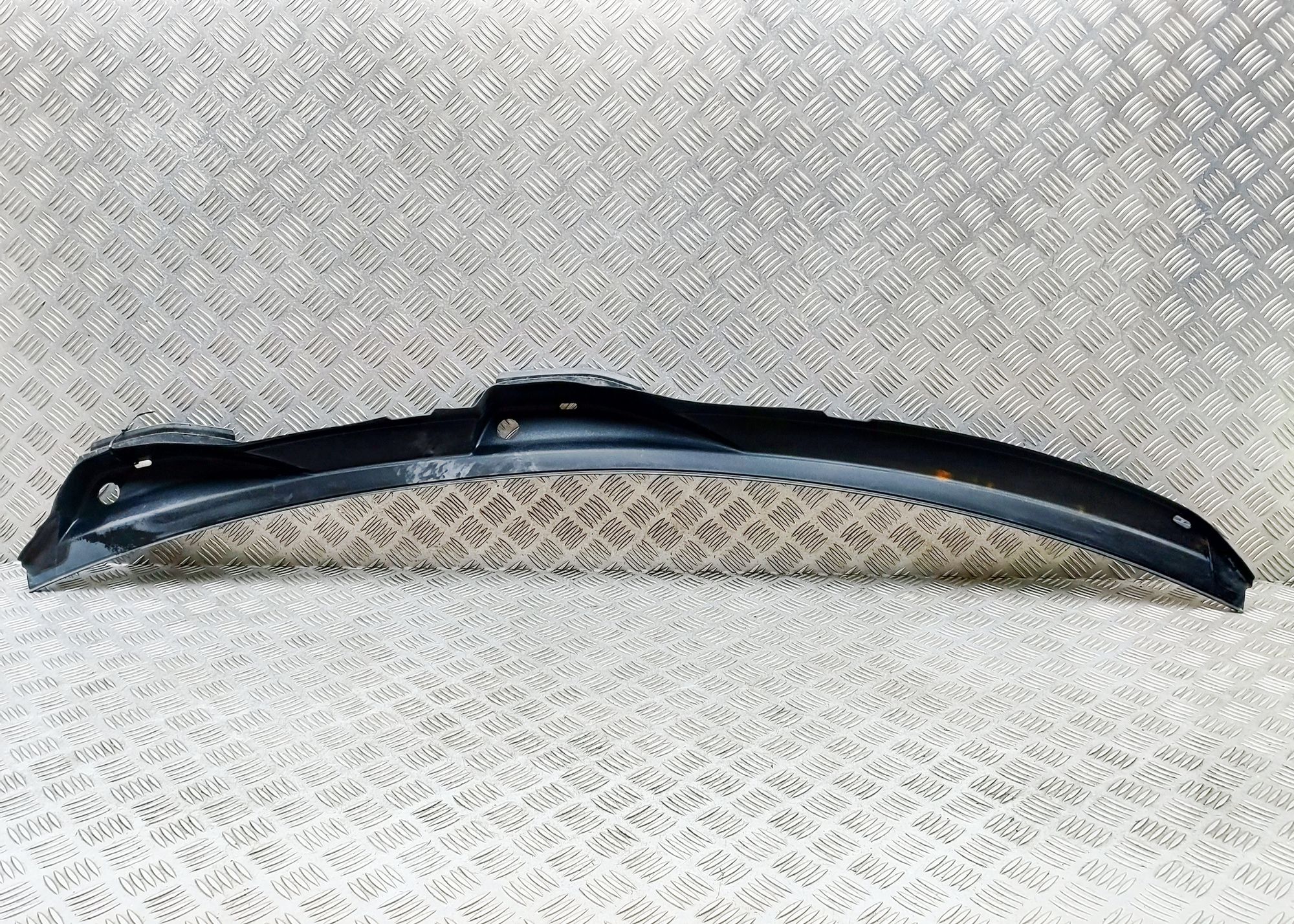 Porsche Macan Front Wiper Cowl Trim Front Wiper Cowl Trim — PORSCHE MACAN (95B) (20...