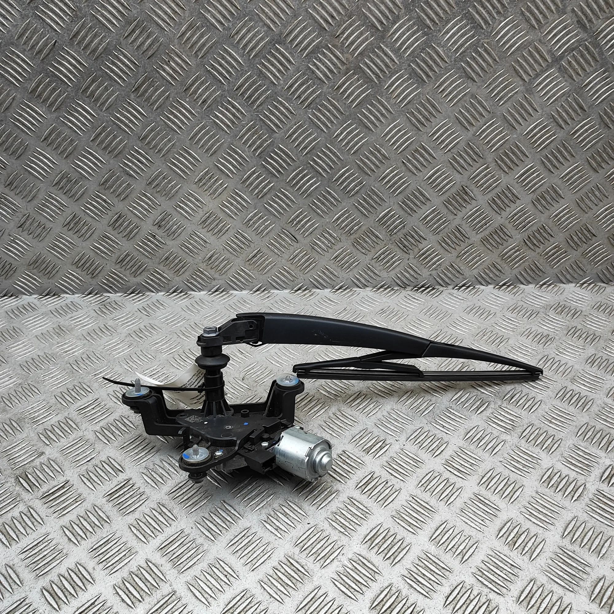 Opel Mokka (B) Tailgate wiper motor Tailgate wiper motor — OPEL MOKKA (2020-...) — ...