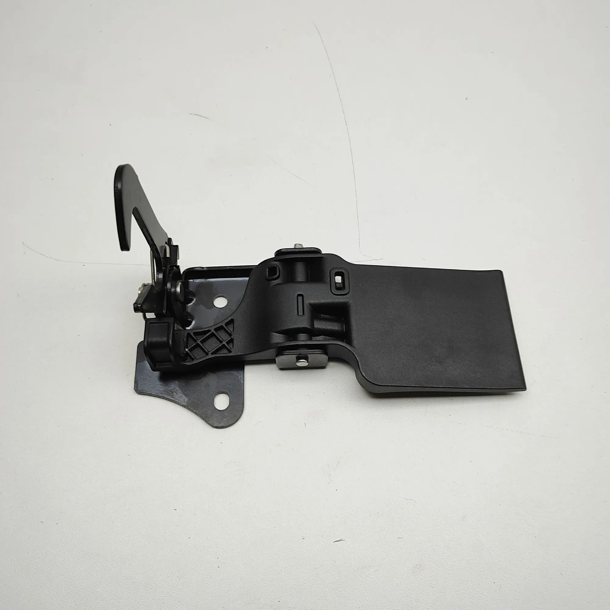 Audi Q3 (8U) Bonnet safety catch Bonnet safety catch — AUDI Q3 (8U) (2011-2018) ...