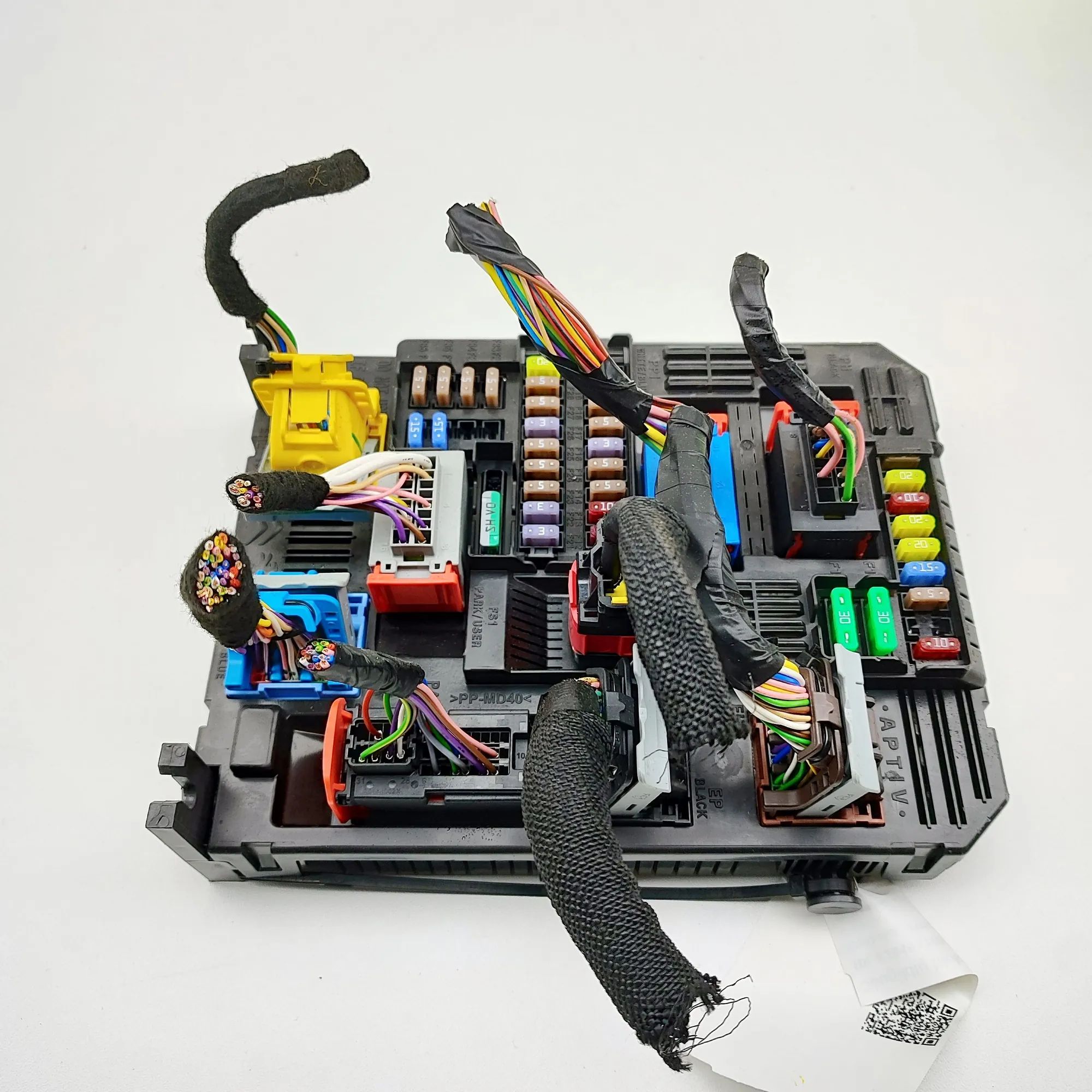 Opel Mokka (B) Fuse Box Module Fuse Box Module — OPEL MOKKA (2020-...) — 98328...